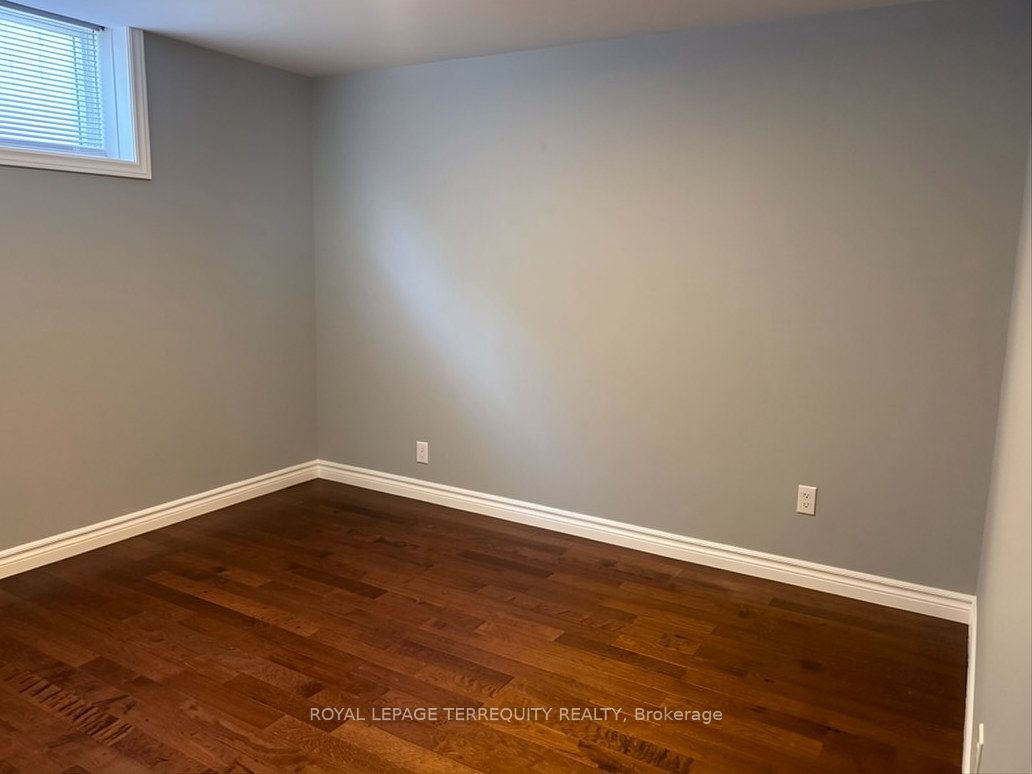 896 Fourth Street Lower Property Photo 16