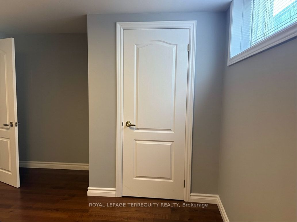896 Fourth Street Lower Property Photo 18