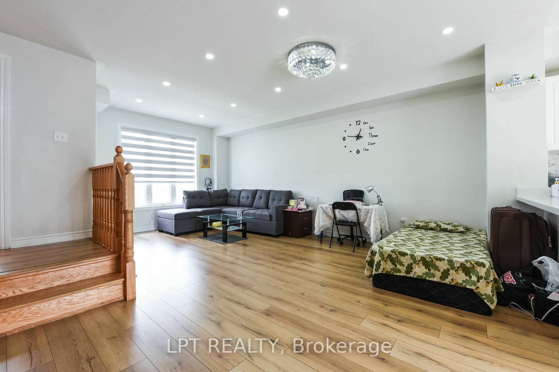 17 Gilford Street Property Photo 11