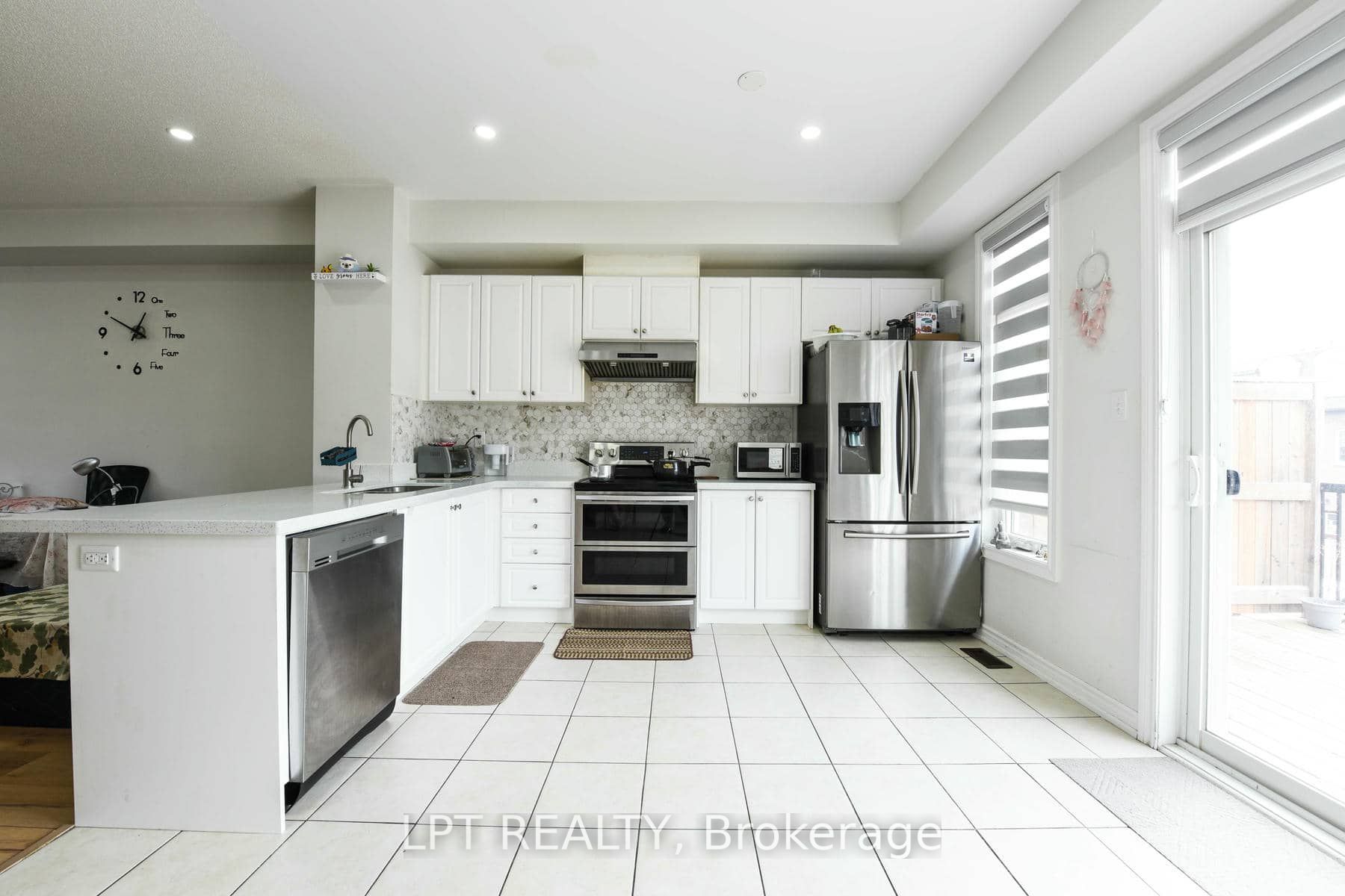17 Gilford Street Property Photo 13