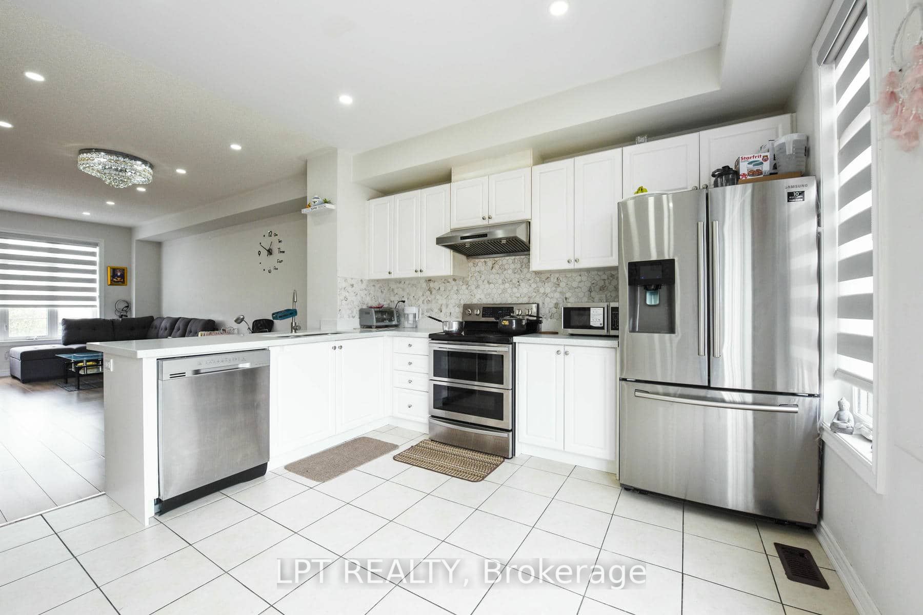 17 Gilford Street Property Photo 14
