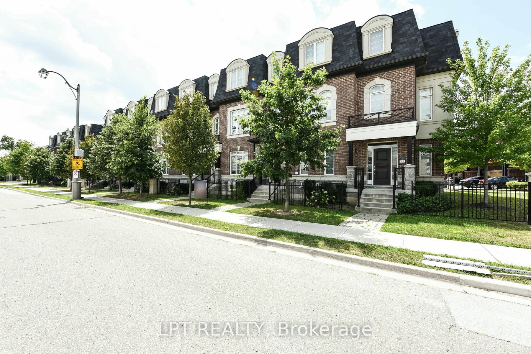 17 Gilford Street Property Photo 33