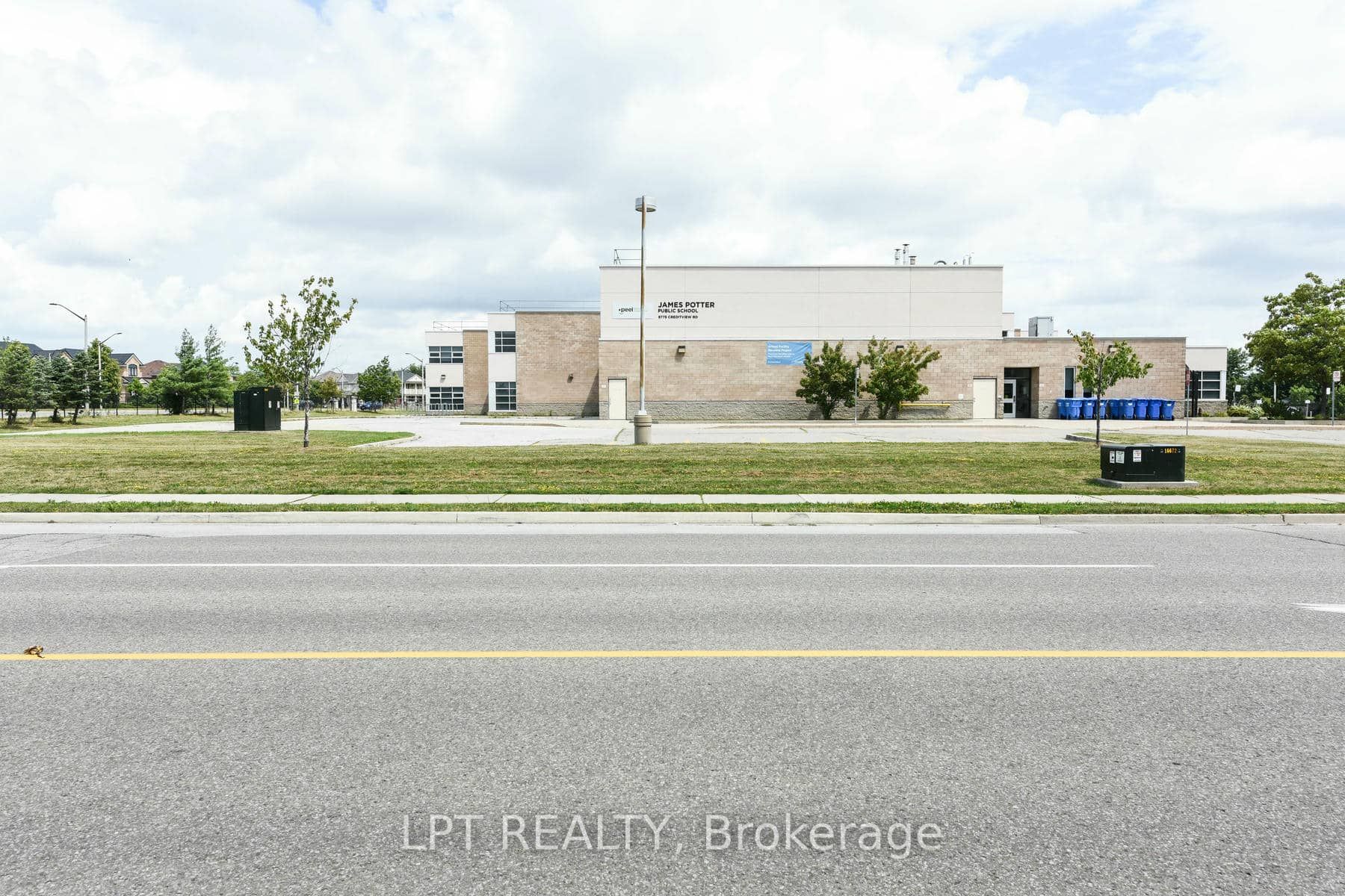 17 Gilford Street Property Photo 34