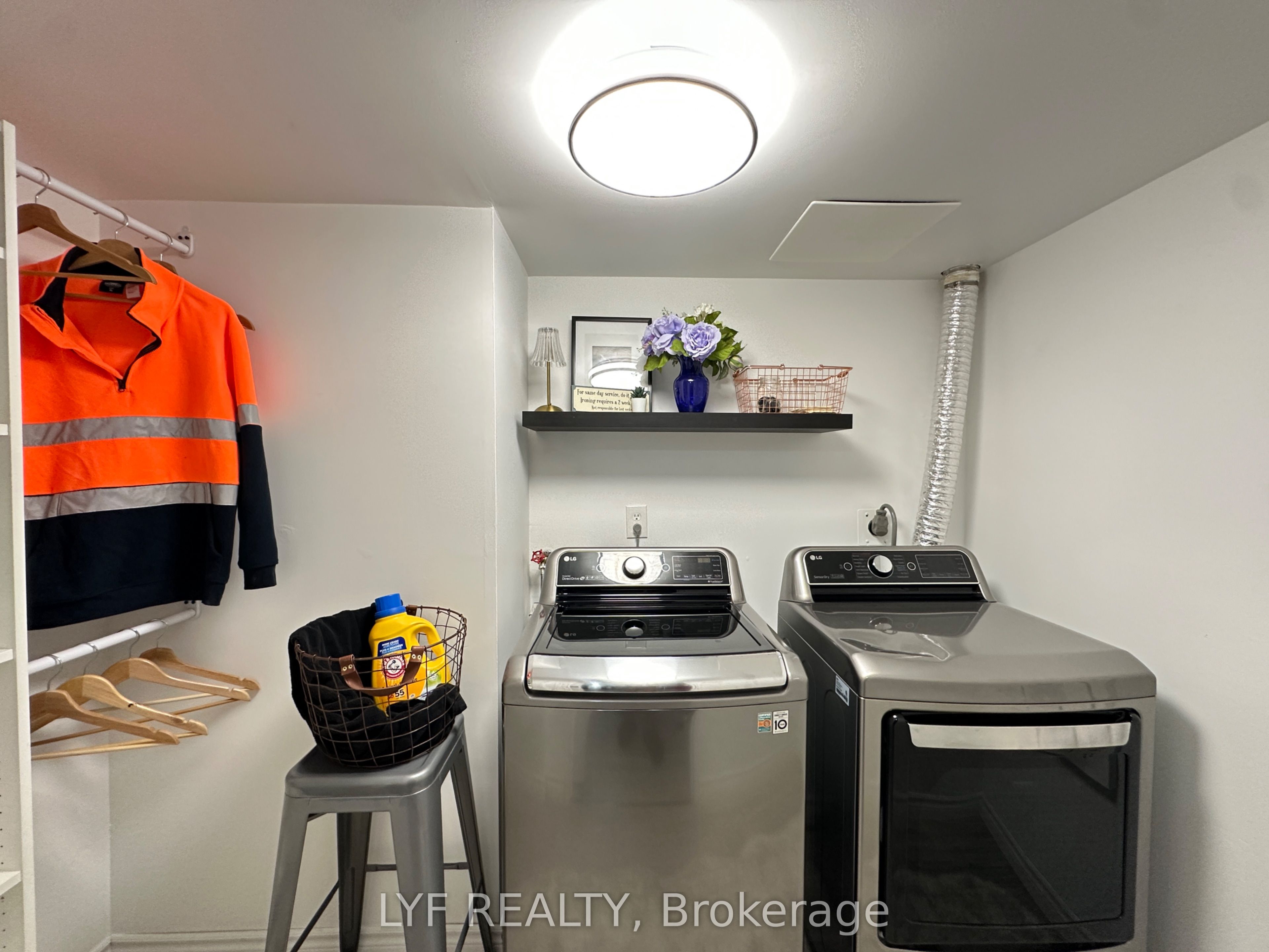 81 Millside Drive 401 Property Photo 4