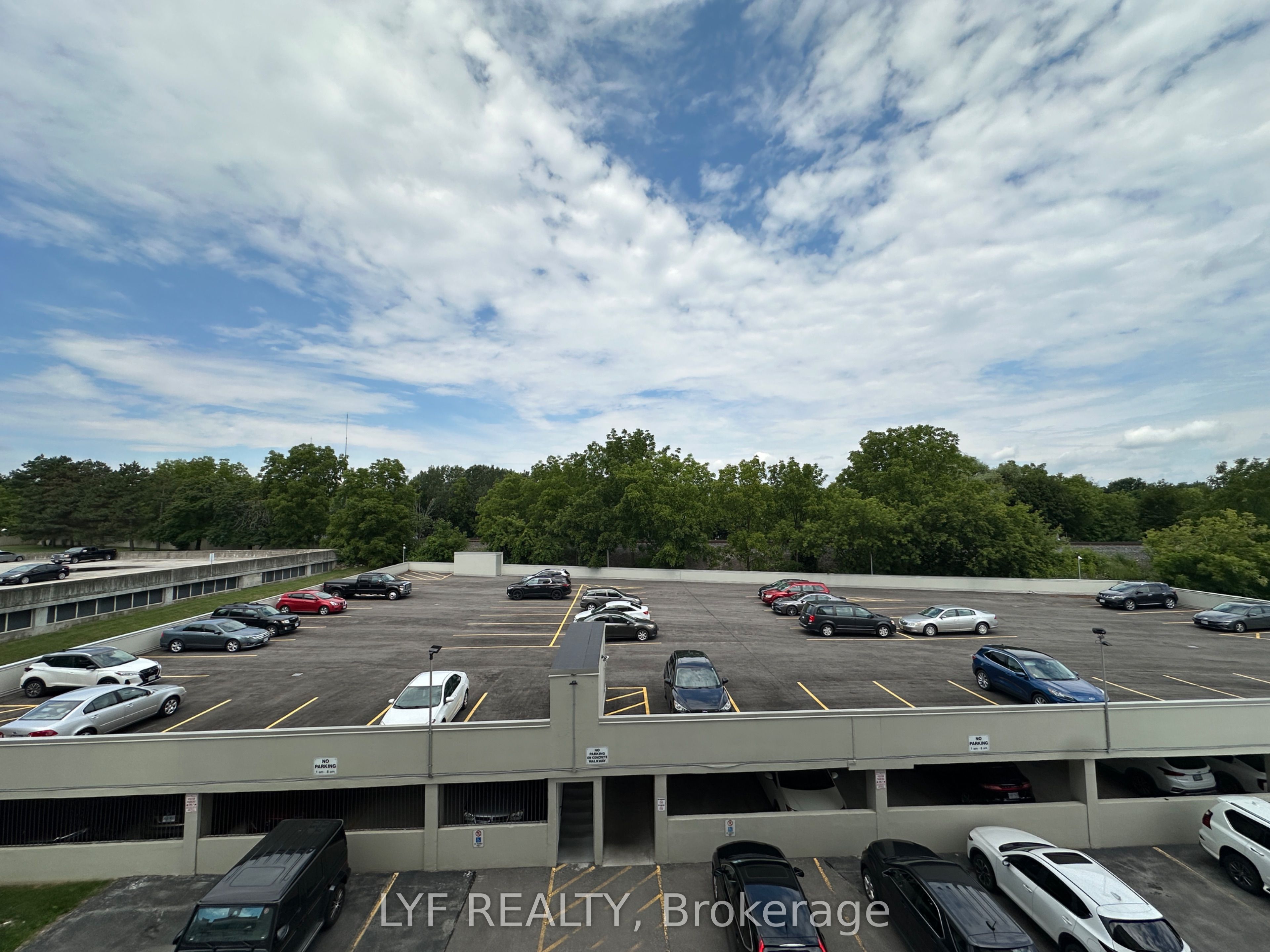 81 Millside Drive 401 Property Photo 18