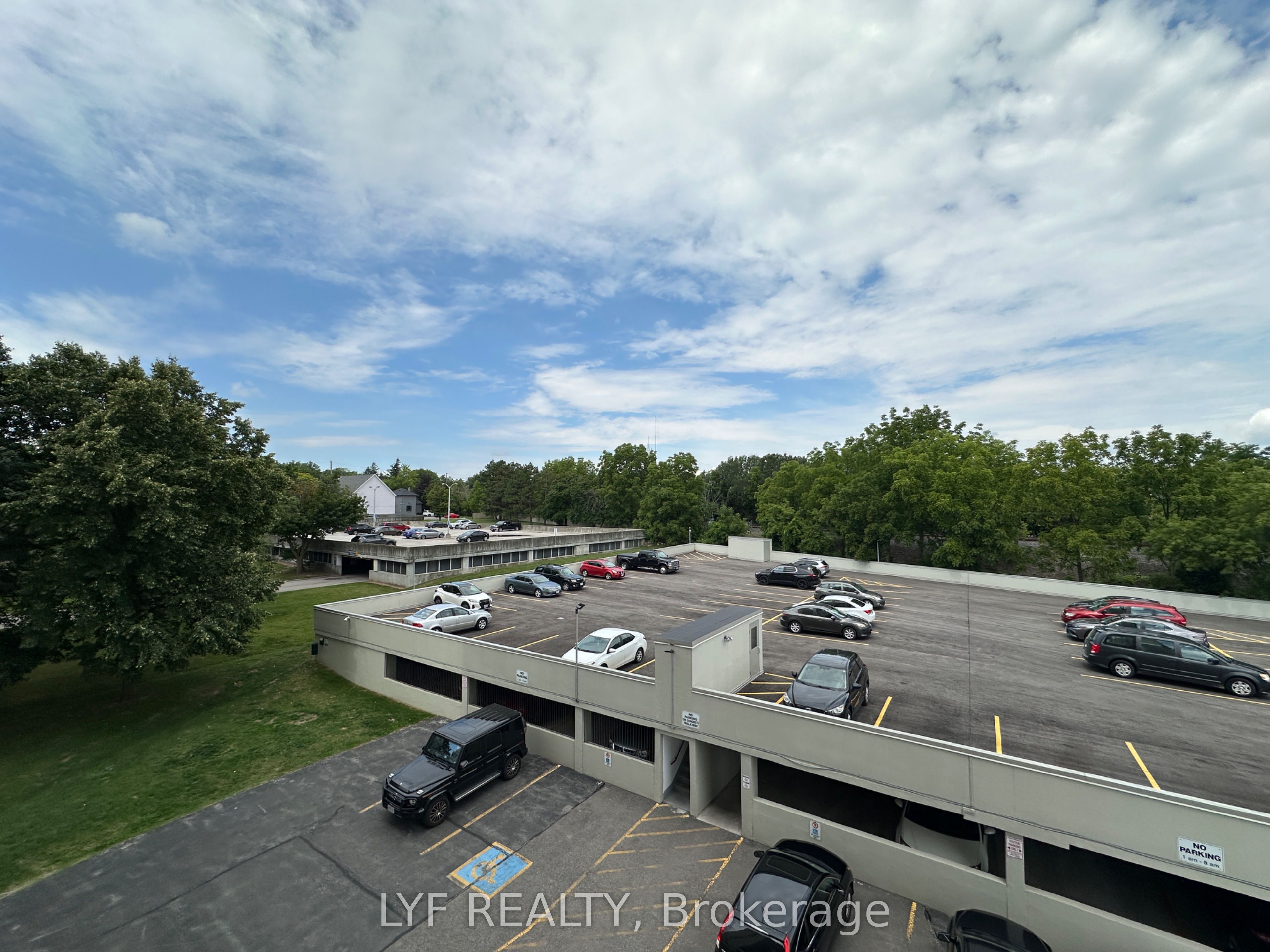 81 Millside Drive 401 Property Photo 20