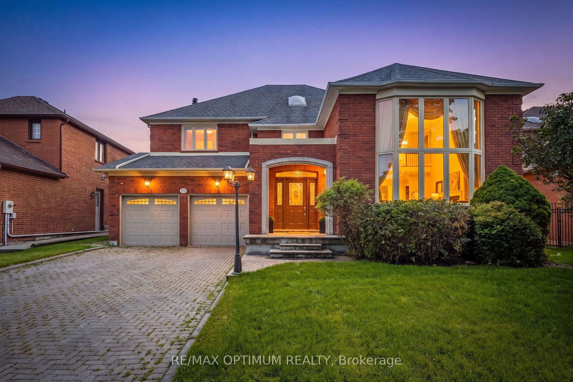 5859 Riverside Place Property Photo 1