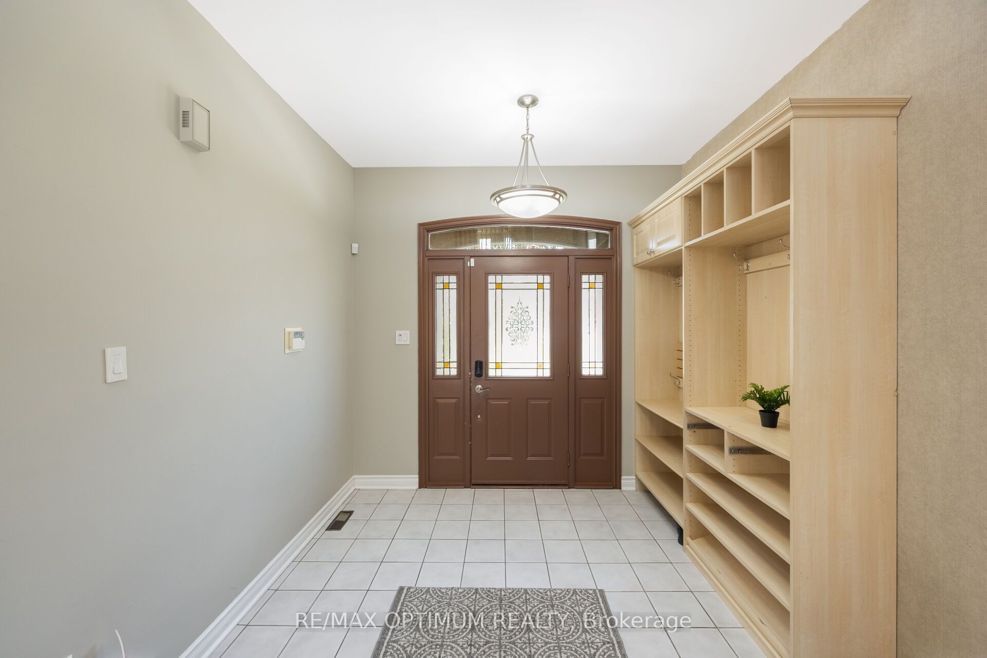 5859 Riverside Place Property Photo 6
