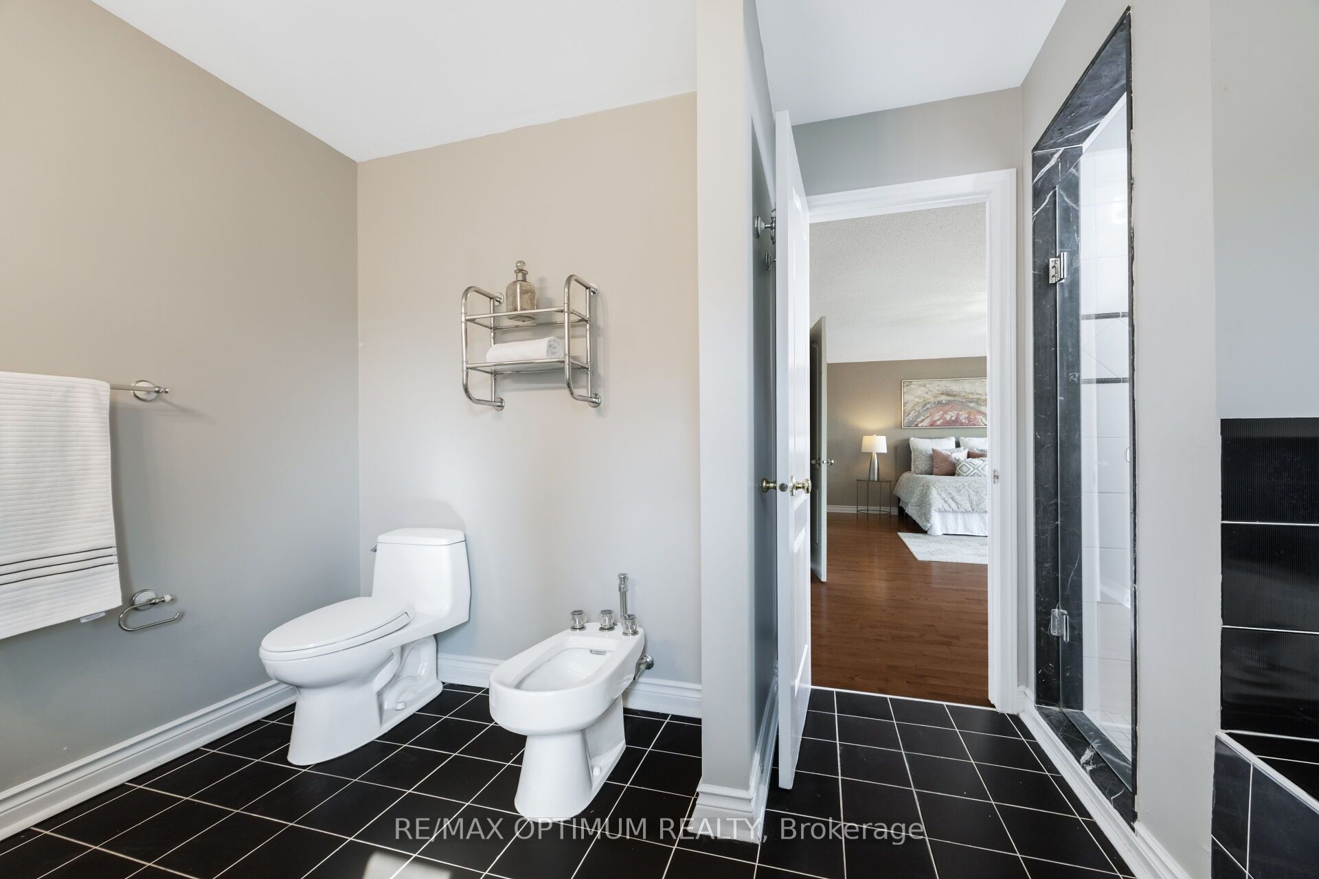 5859 Riverside Place Property Photo 32