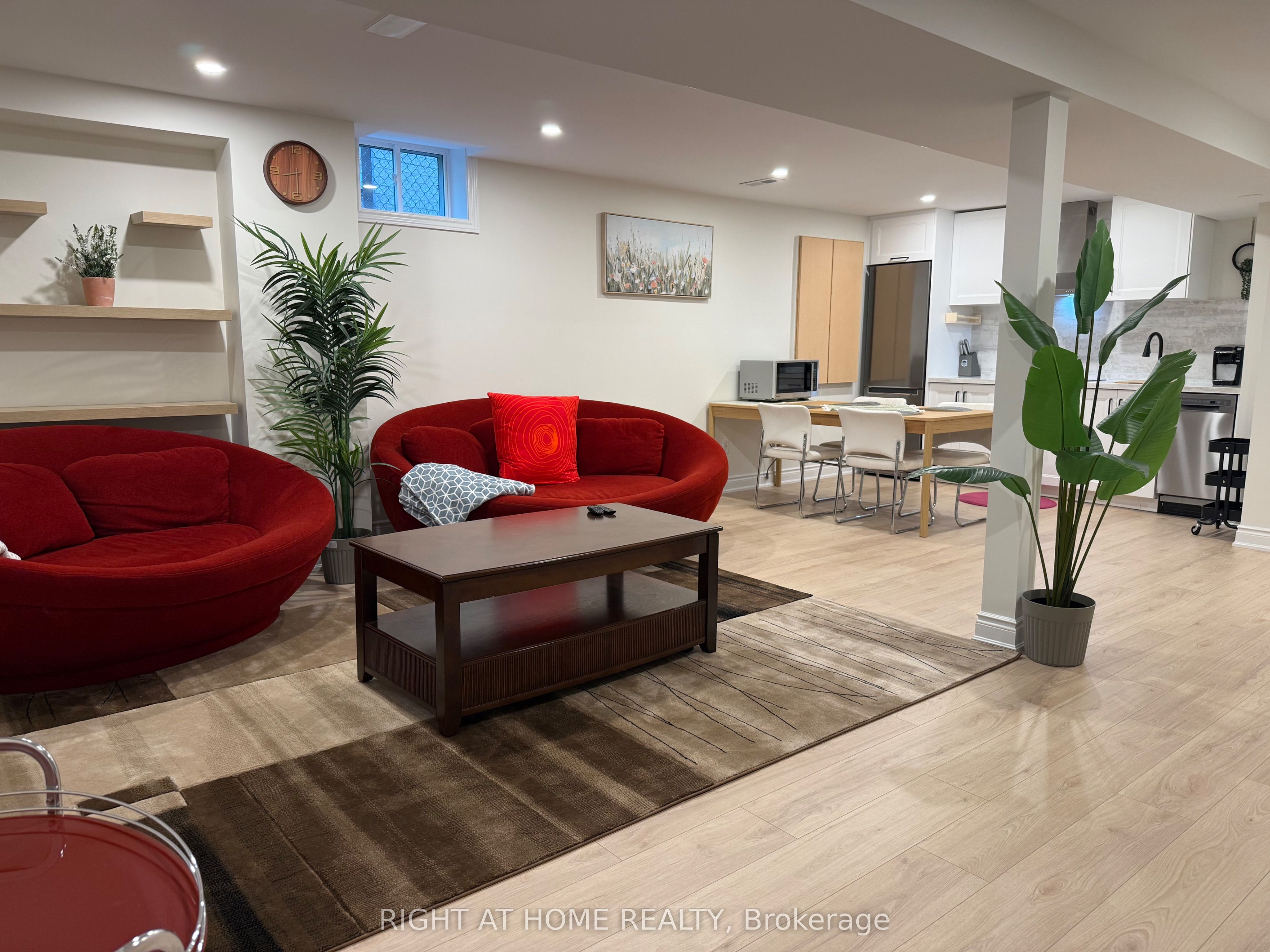 5293 Mcfarren Boulevard Bsmnt Property Photo 8