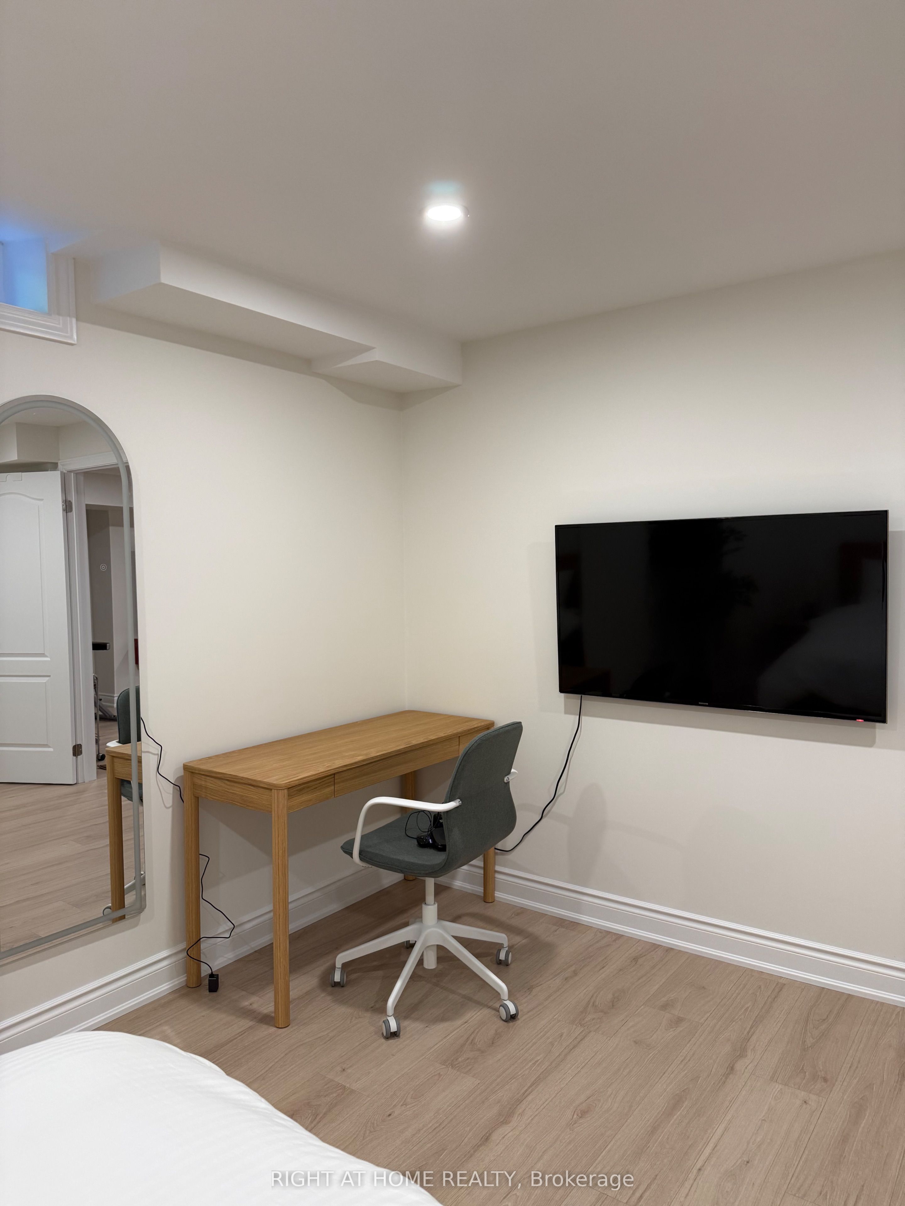 5293 Mcfarren Boulevard Bsmnt Property Photo 17