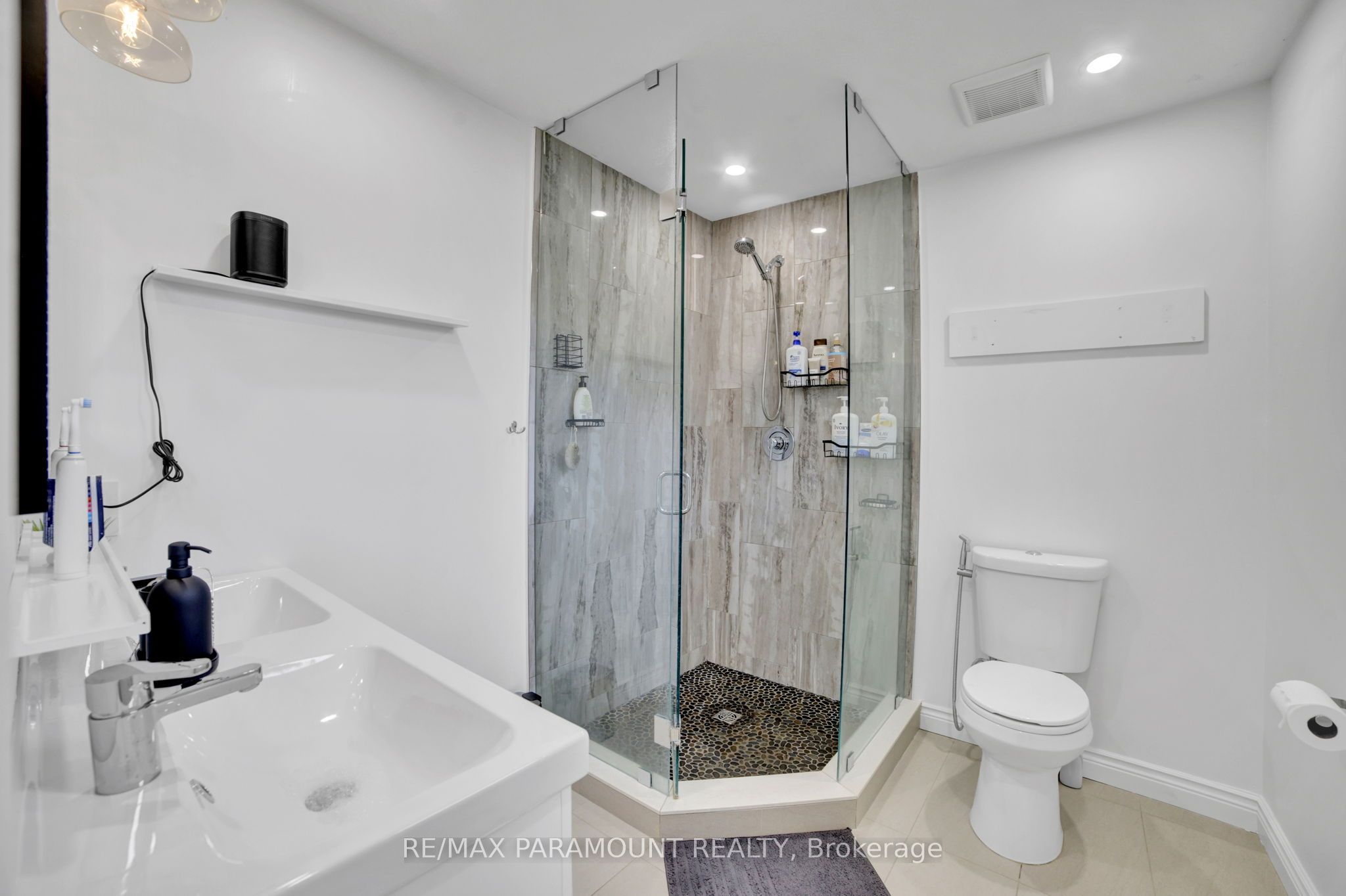 2641 Cavendish Drive Property Photo 27