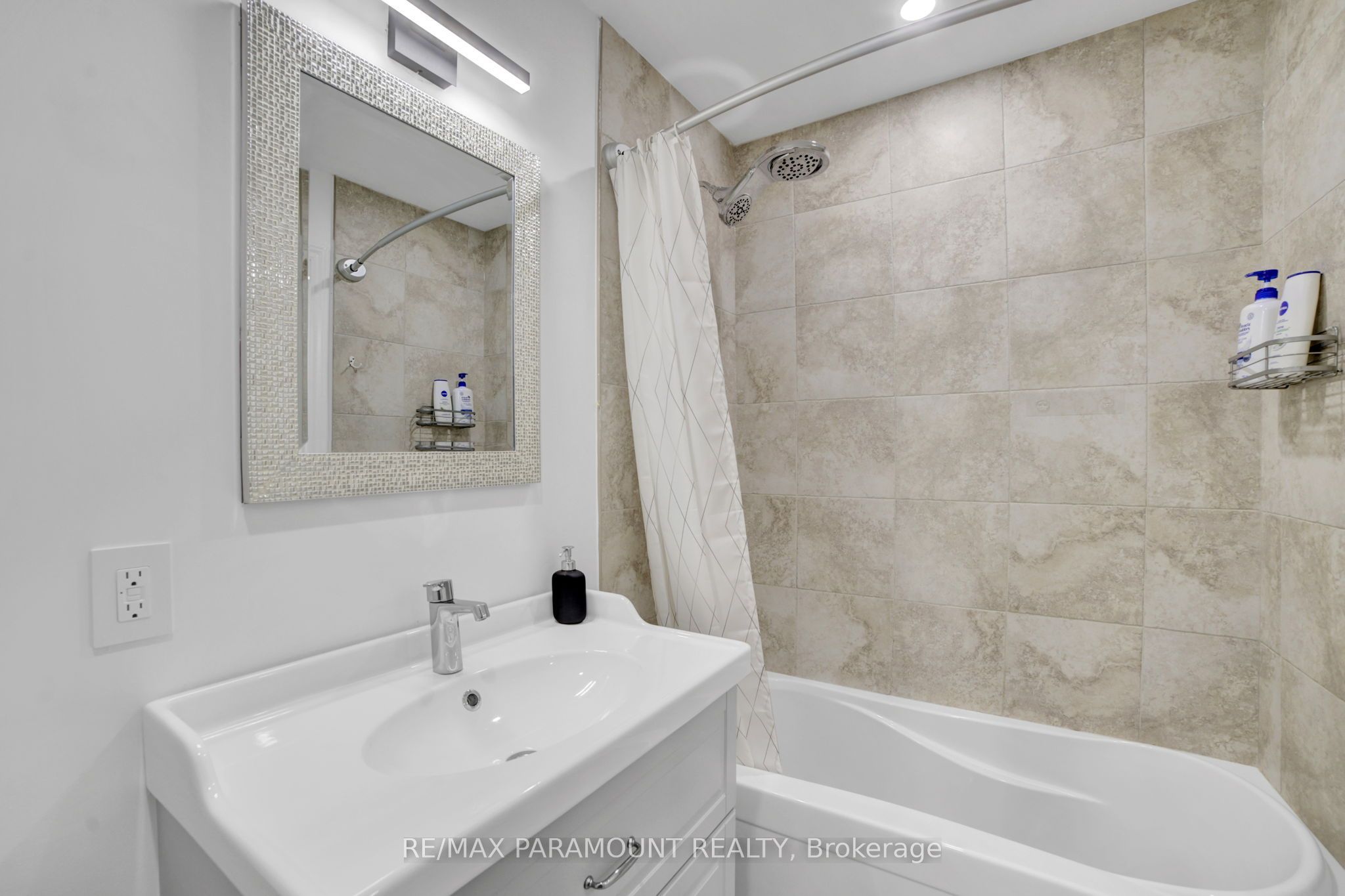 2641 Cavendish Drive Property Photo 29