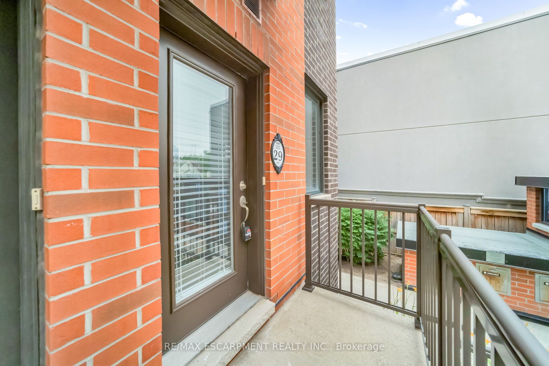 869 Wilson Avenue 29 Property Photo 8
