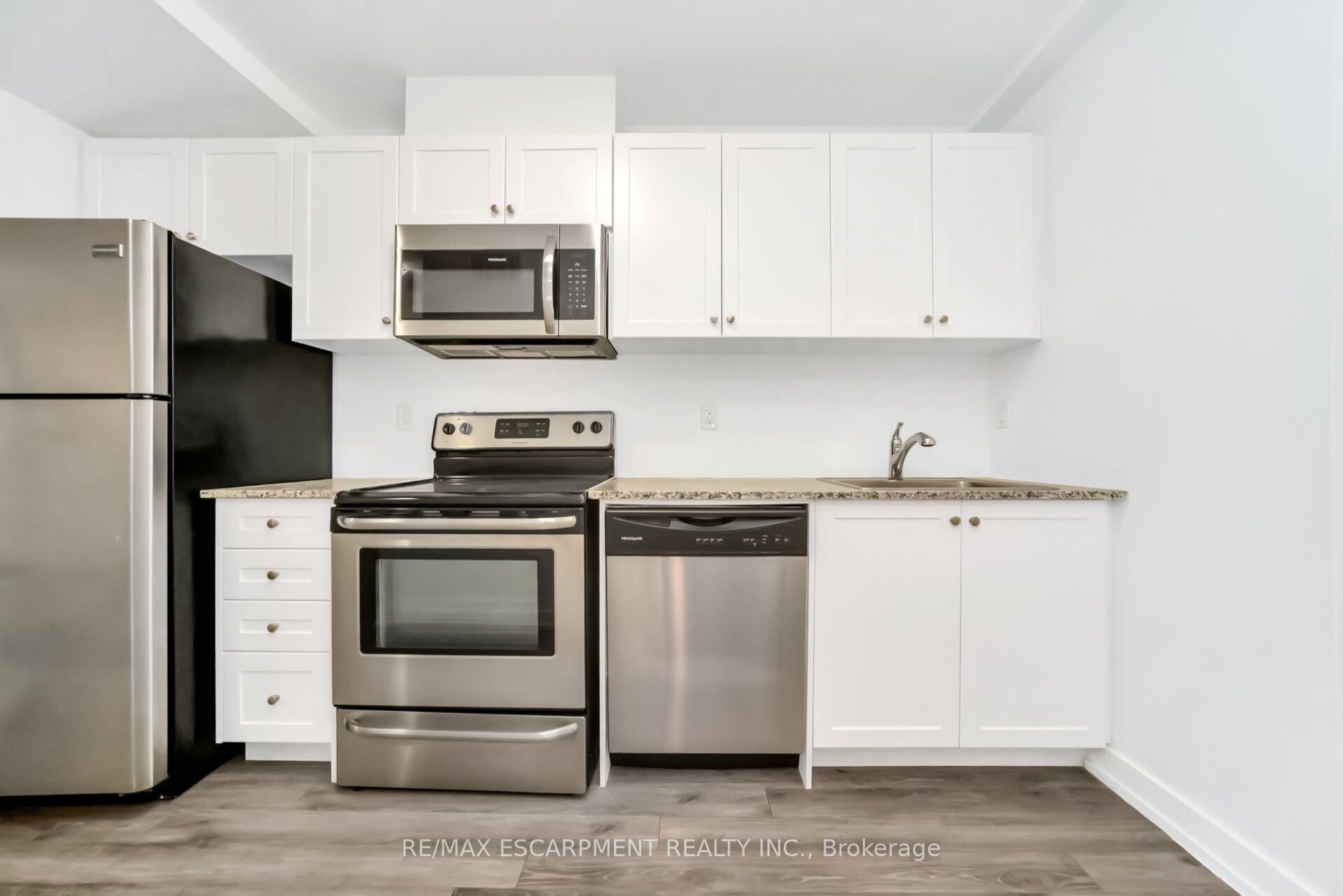 869 Wilson Avenue 29 Property Photo 15