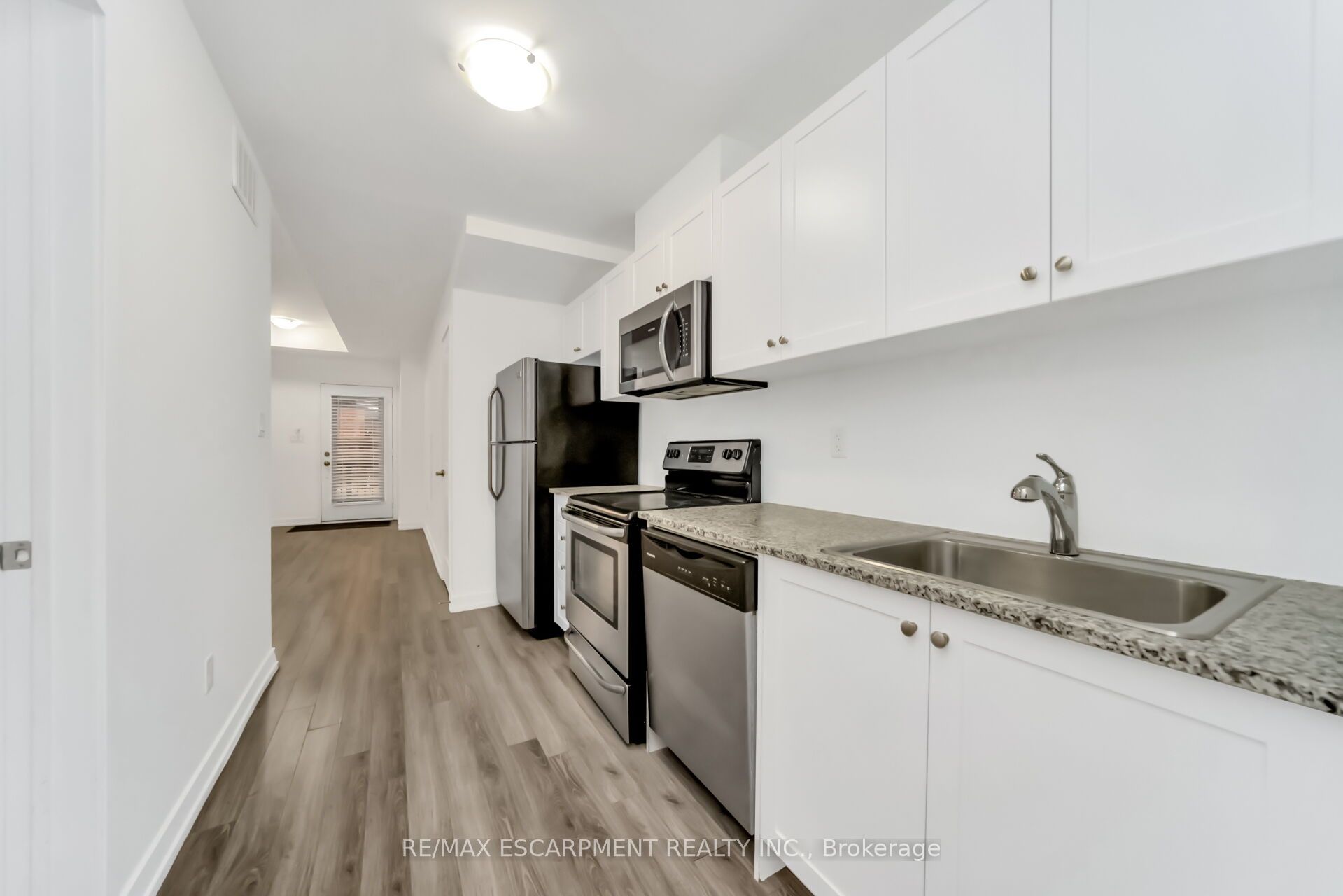 869 Wilson Avenue 29 Property Photo 16