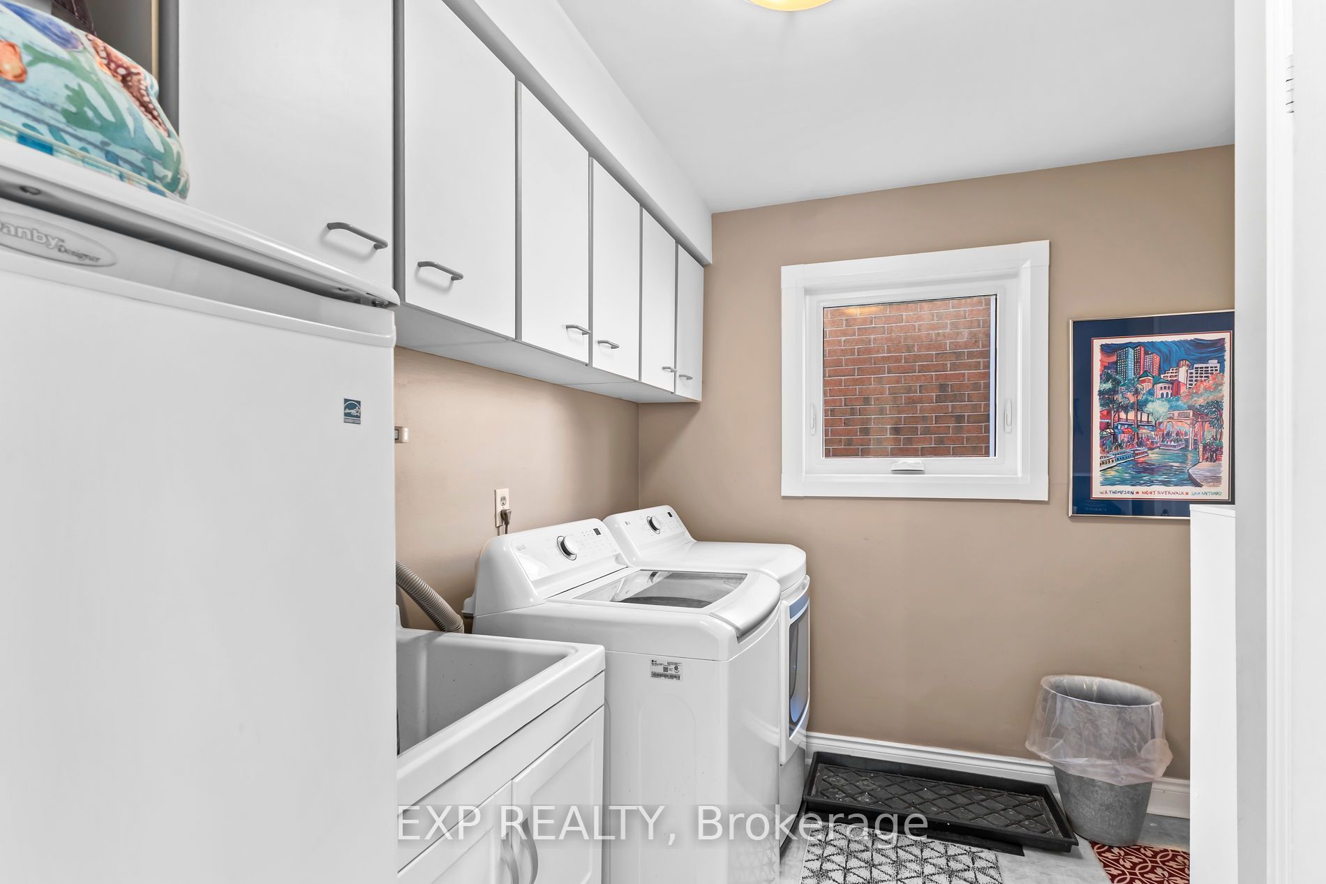 6192 Duford Drive Property Photo 20