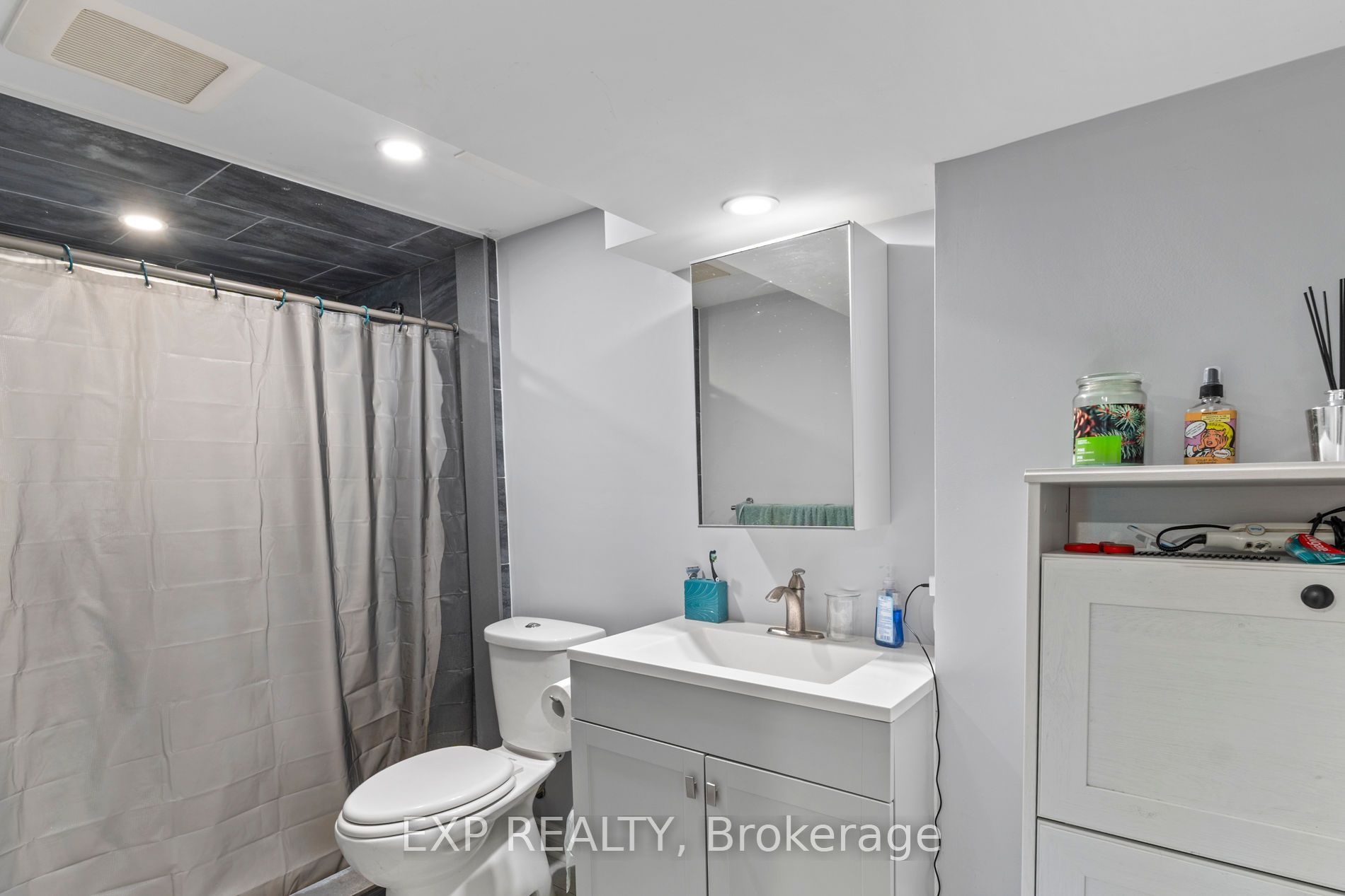 6192 Duford Drive Property Photo 40