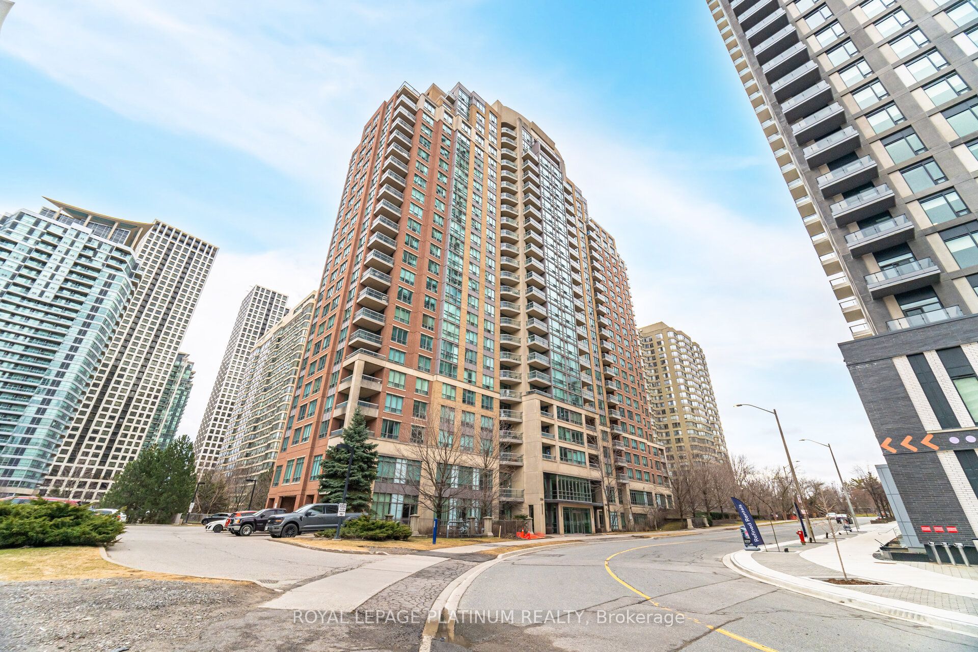 156 Enfield Place 703