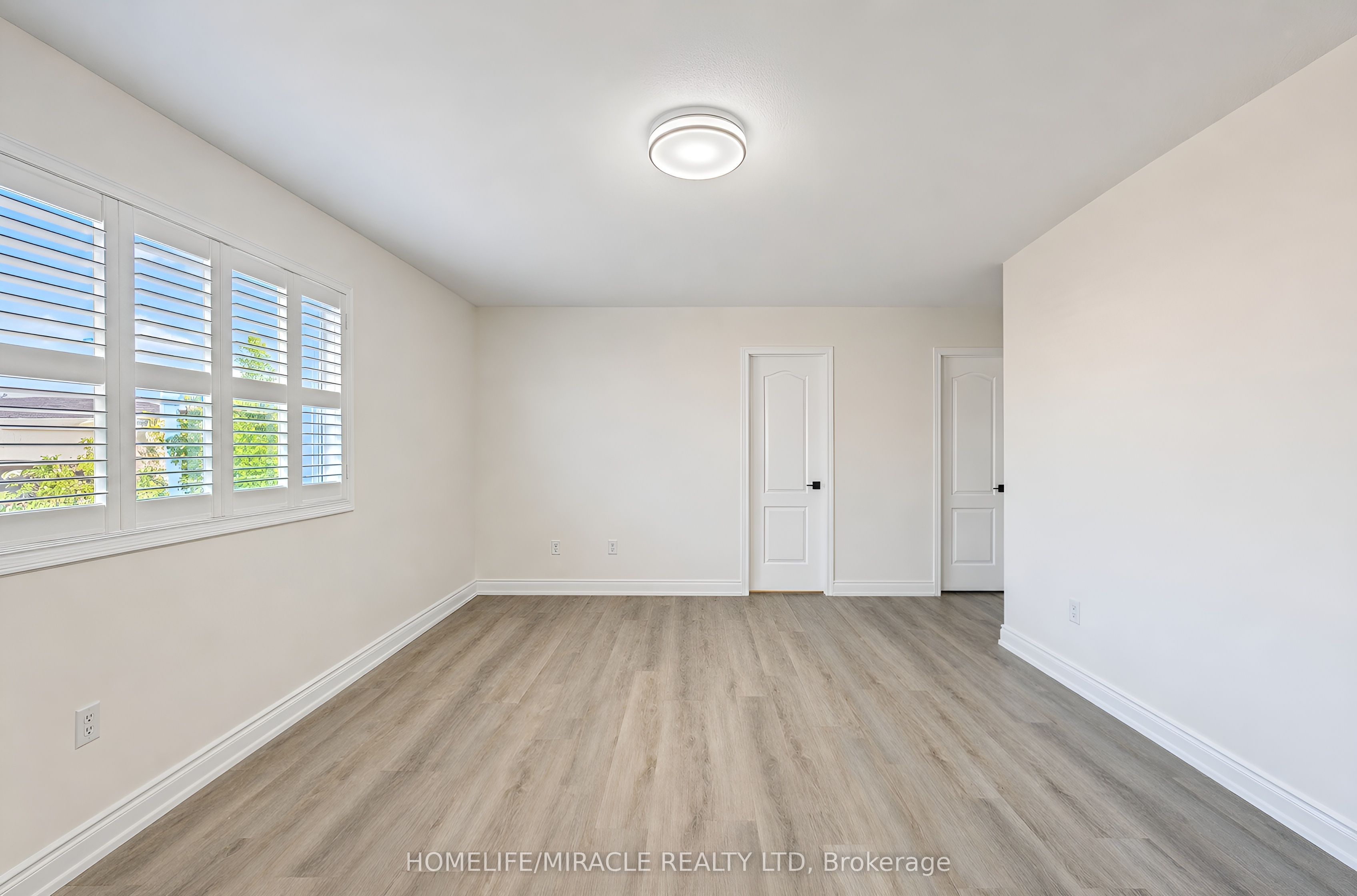 21 Topiary Lane Property Photo 25