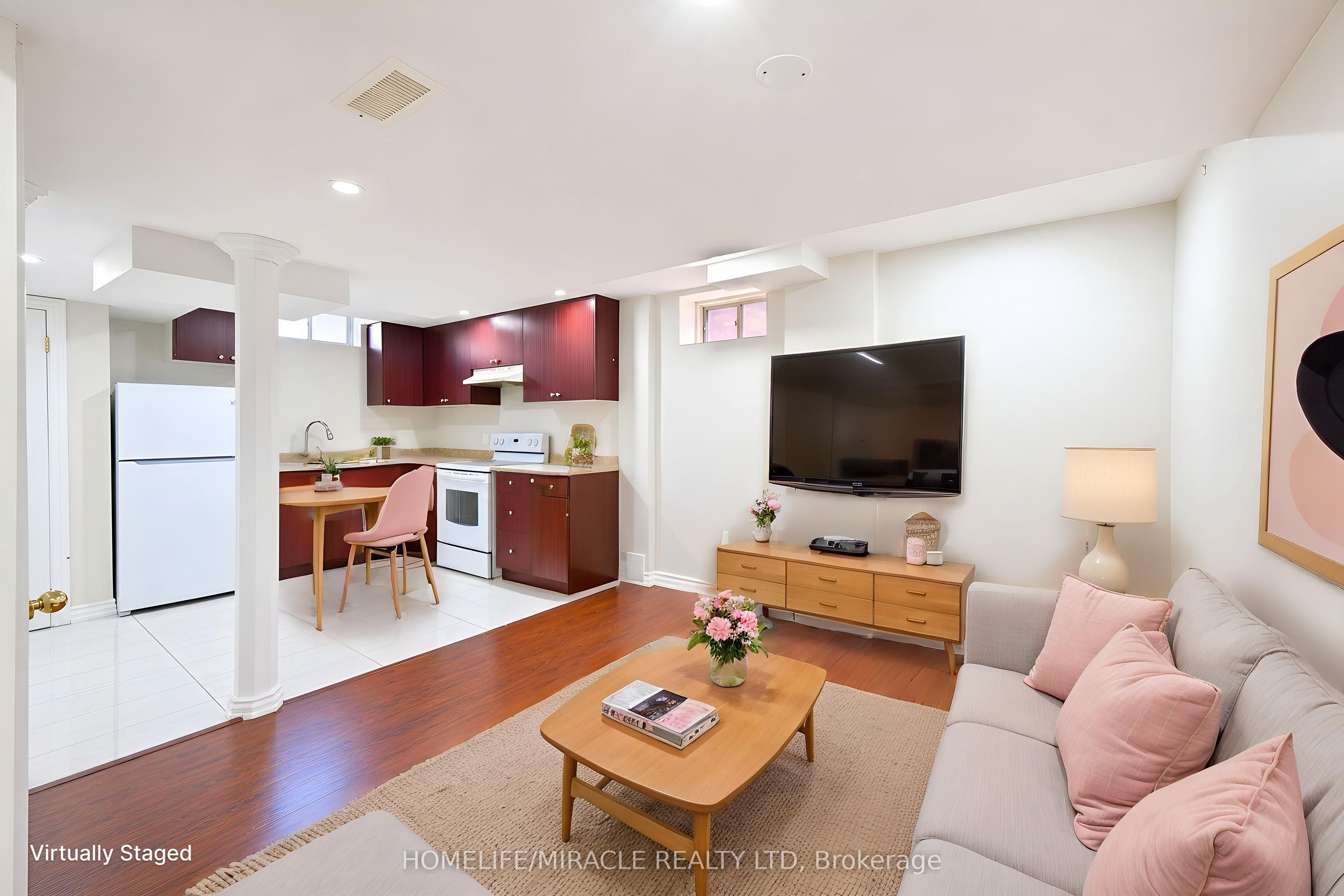 21 Topiary Lane Property Photo 39