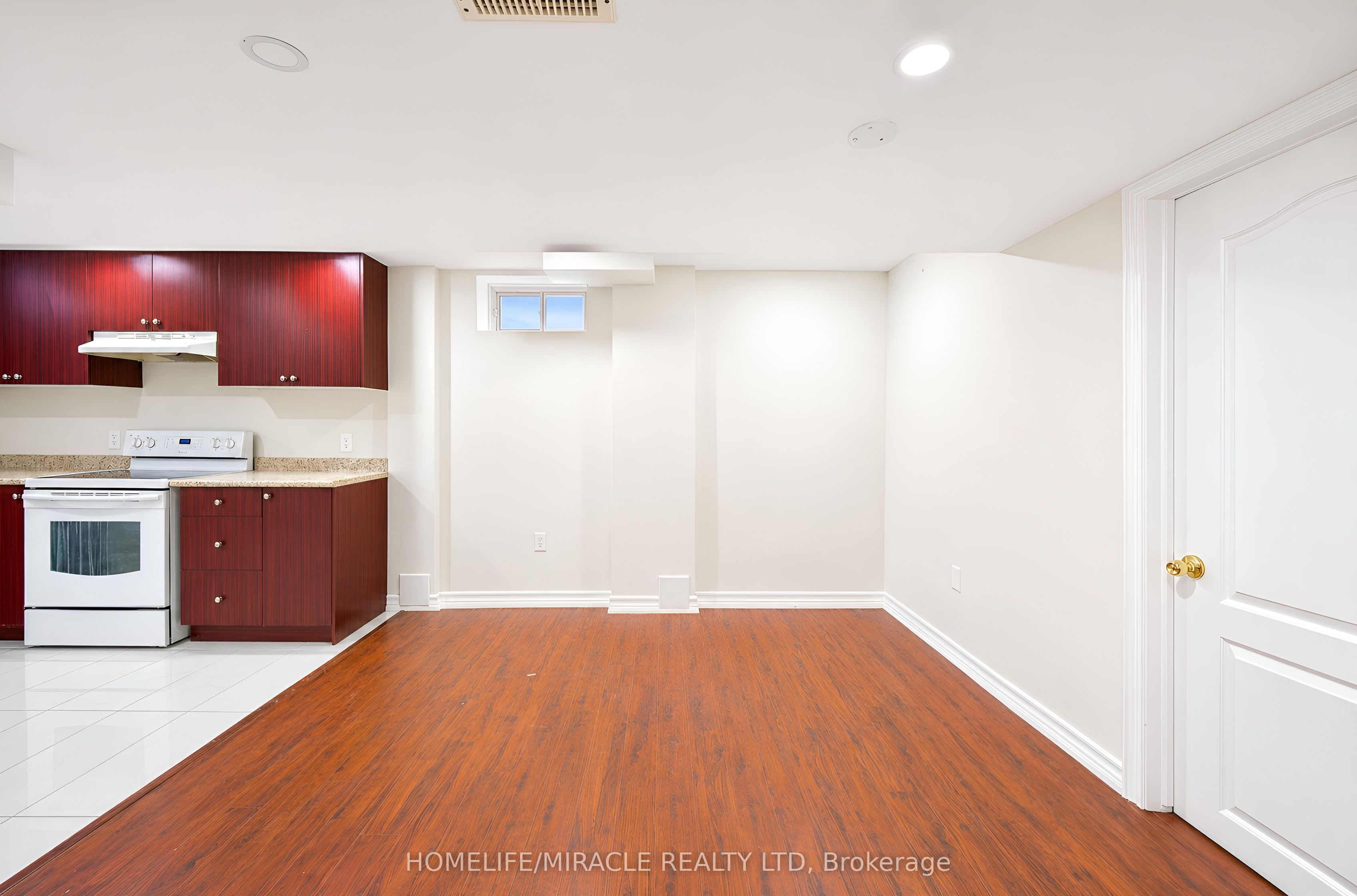 21 Topiary Lane Property Photo 41
