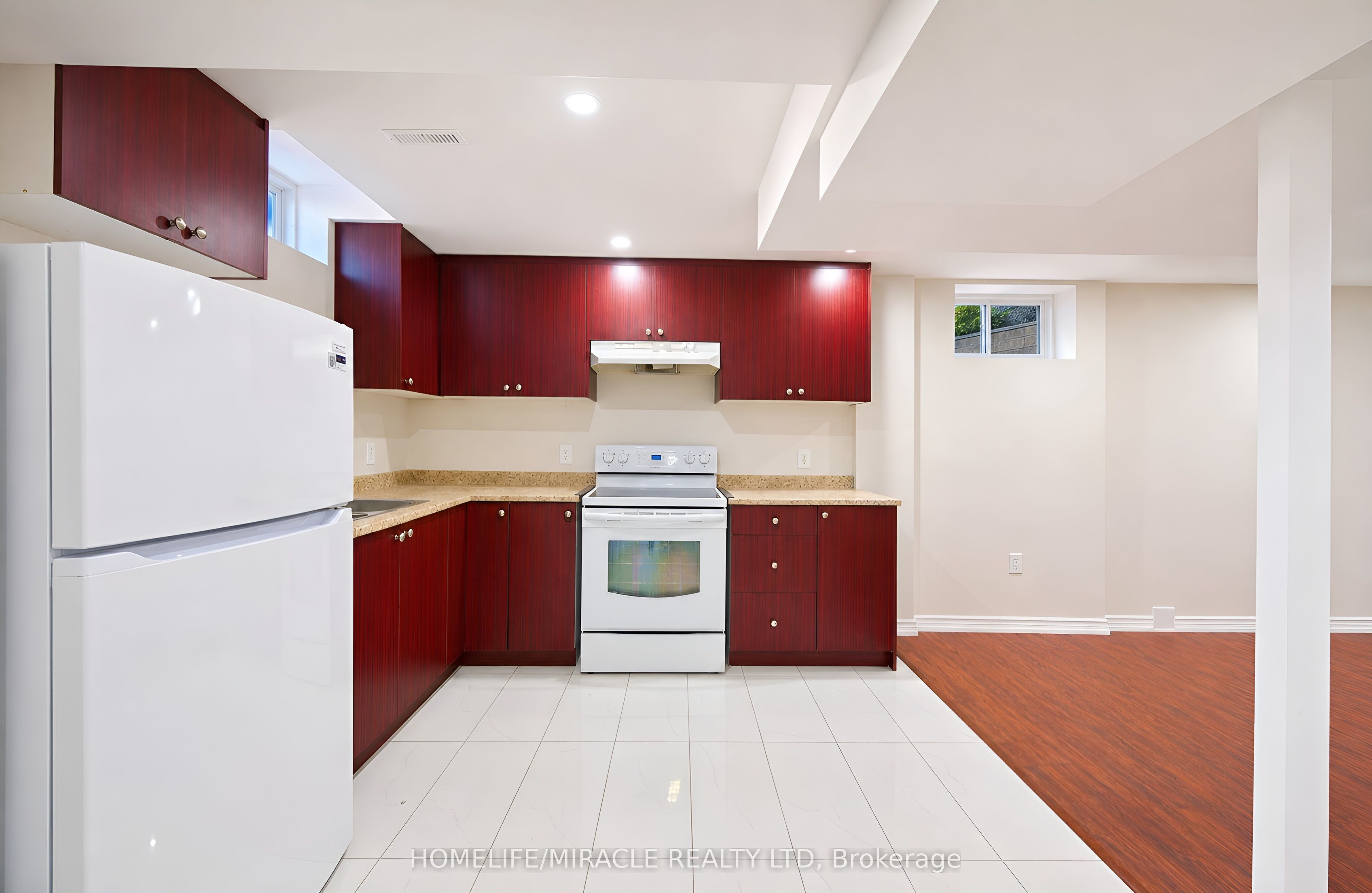 21 Topiary Lane Property Photo 42
