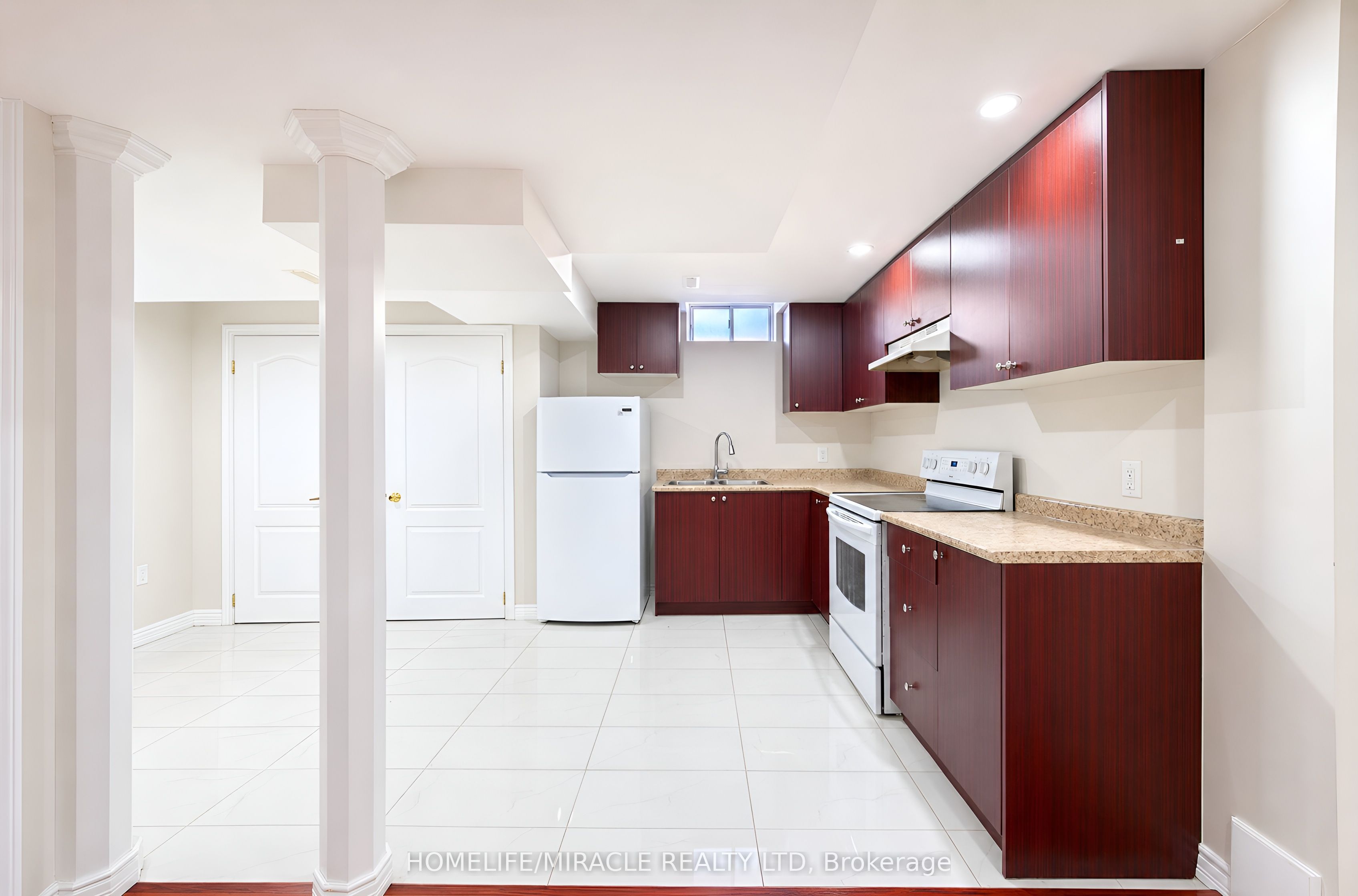 21 Topiary Lane Property Photo 43