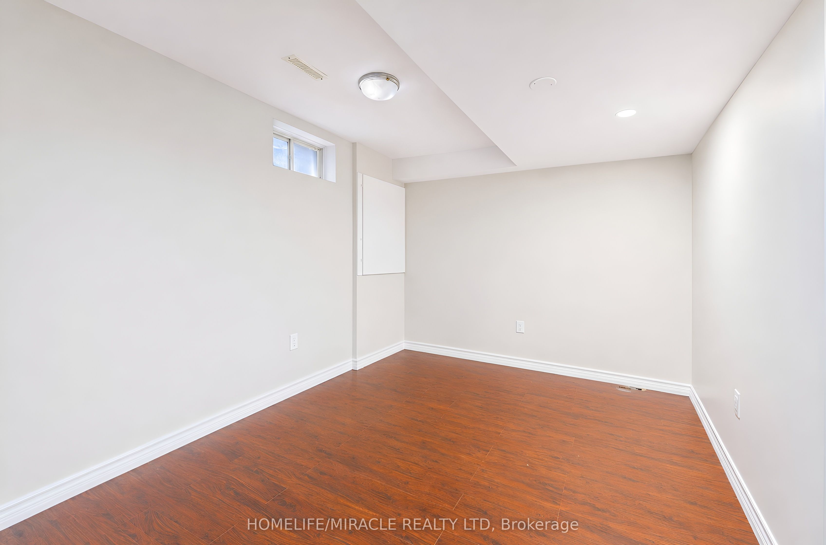 21 Topiary Lane Property Photo 46