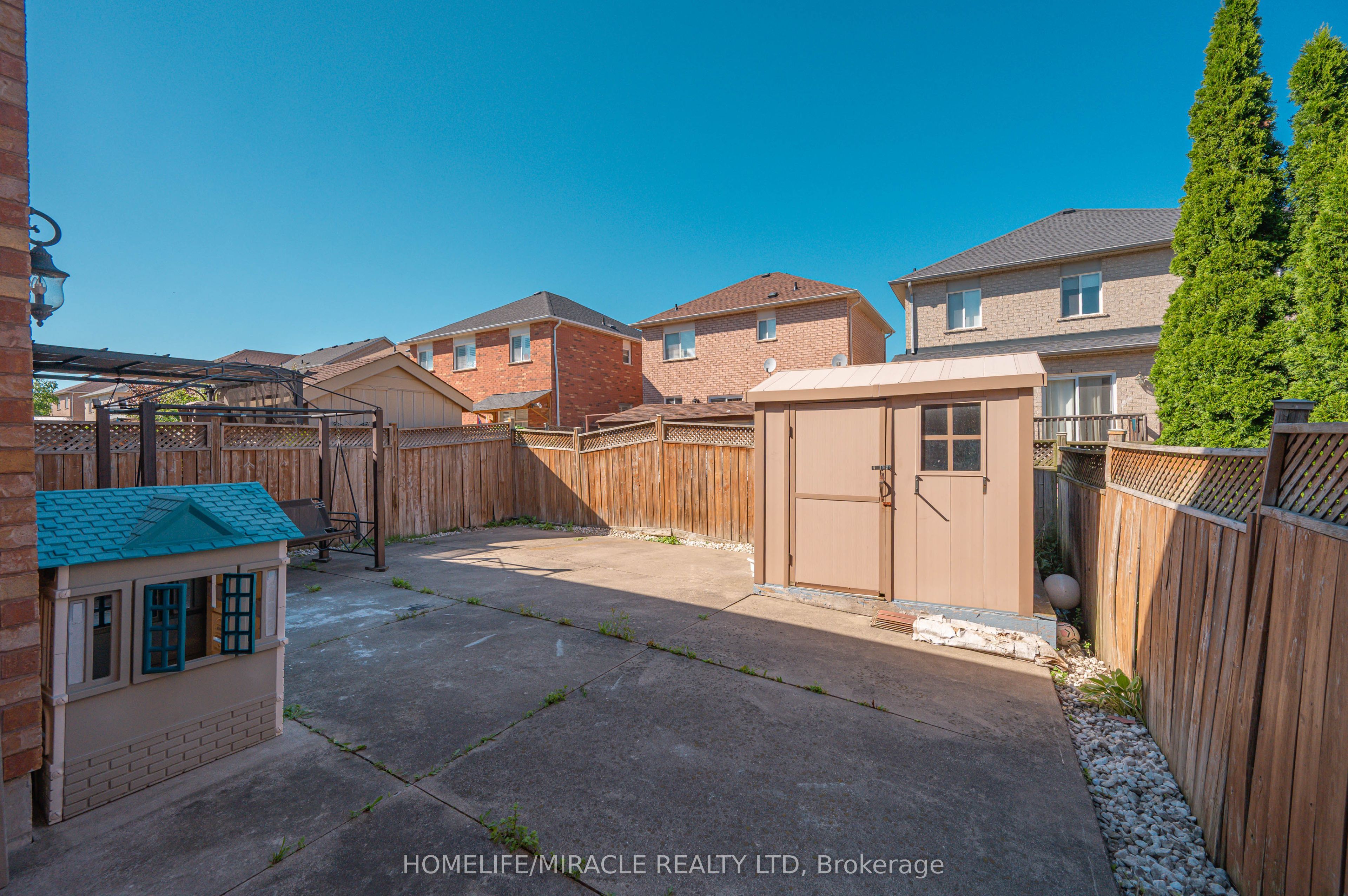 21 Topiary Lane Property Photo 49