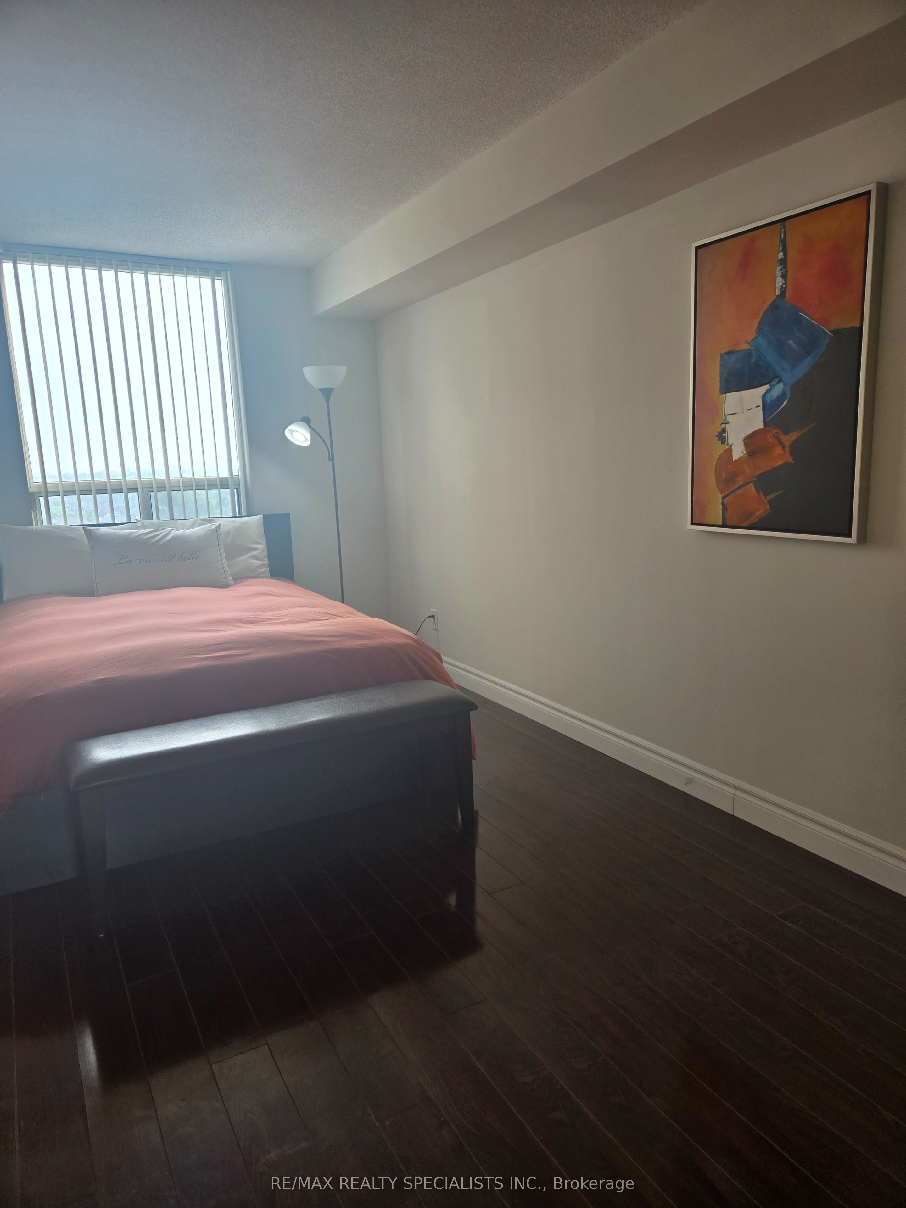 135 Hillcrest Avenue 1204(partially Furnished) Property Photo 9