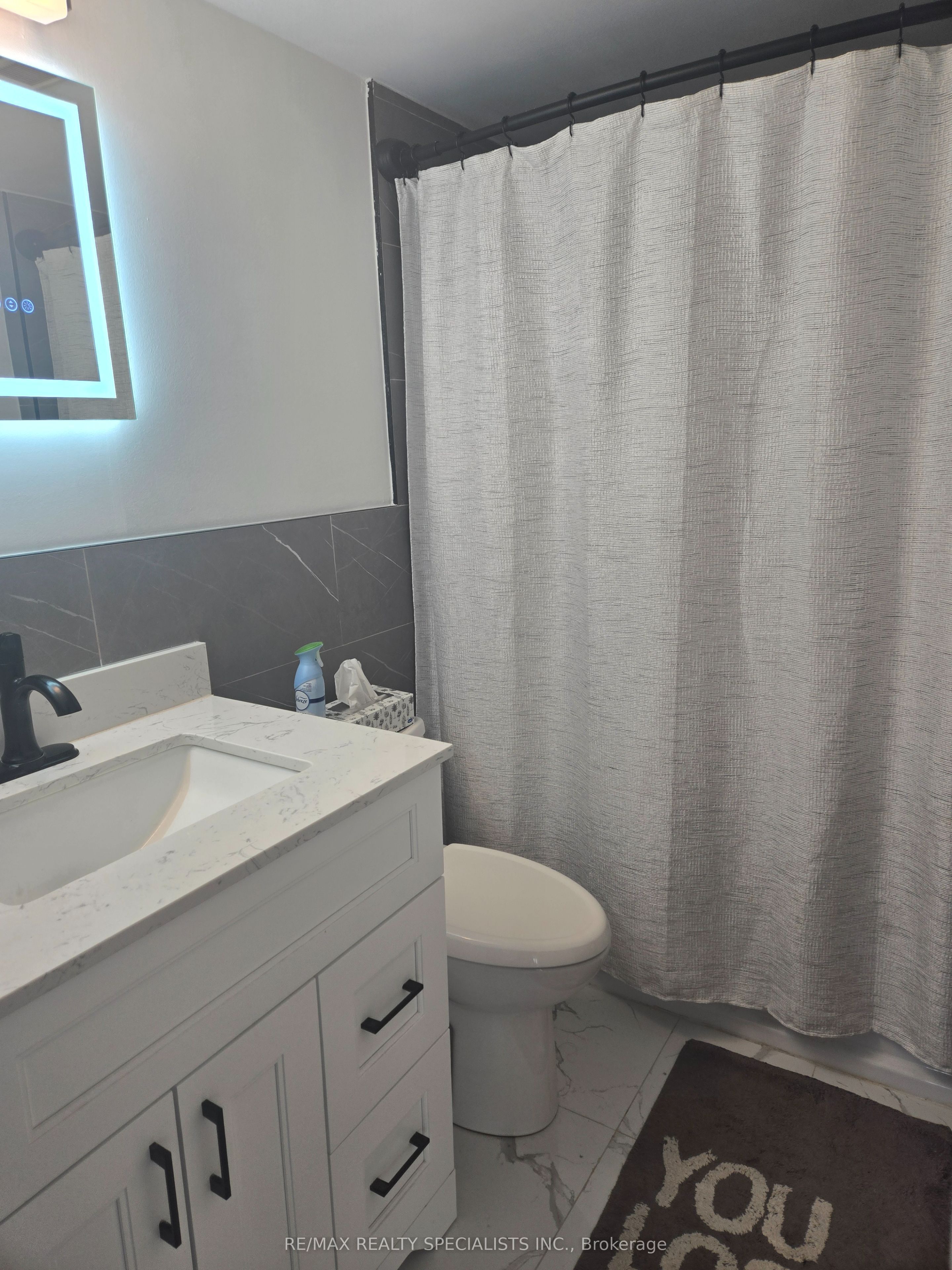 135 Hillcrest Avenue 1204(partially Furnished) Property Photo 12