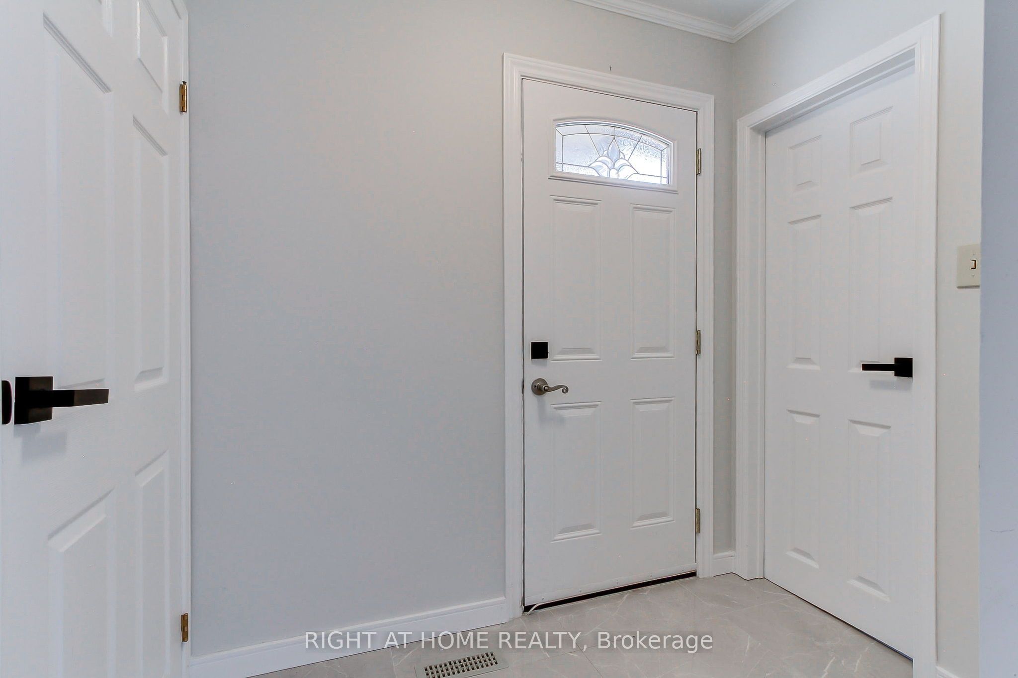 1715 Oberon Crescent Property Photo 21