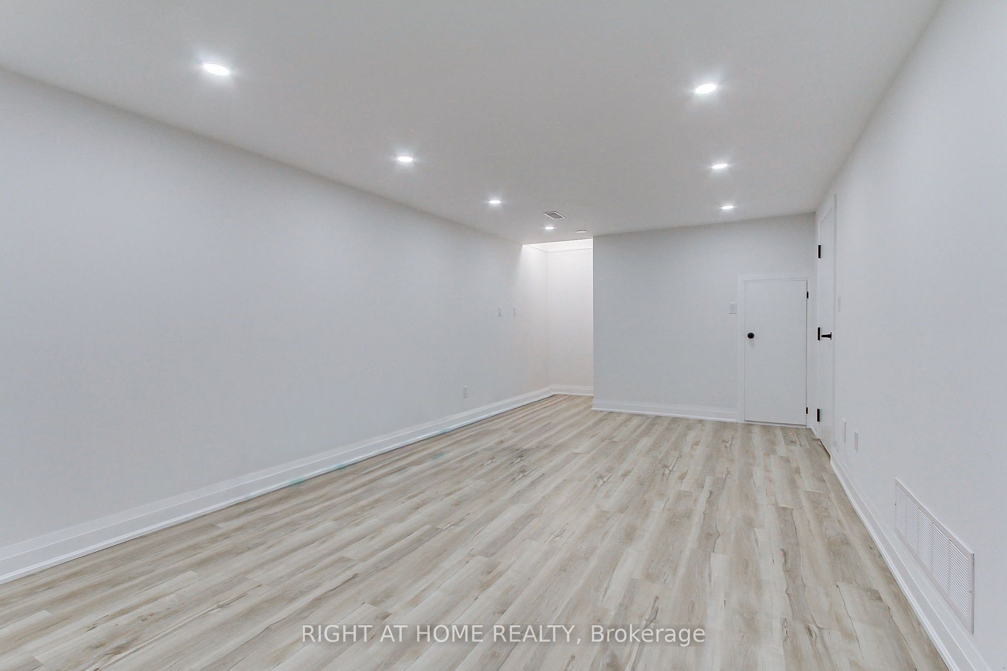 1715 Oberon Crescent Property Photo 35