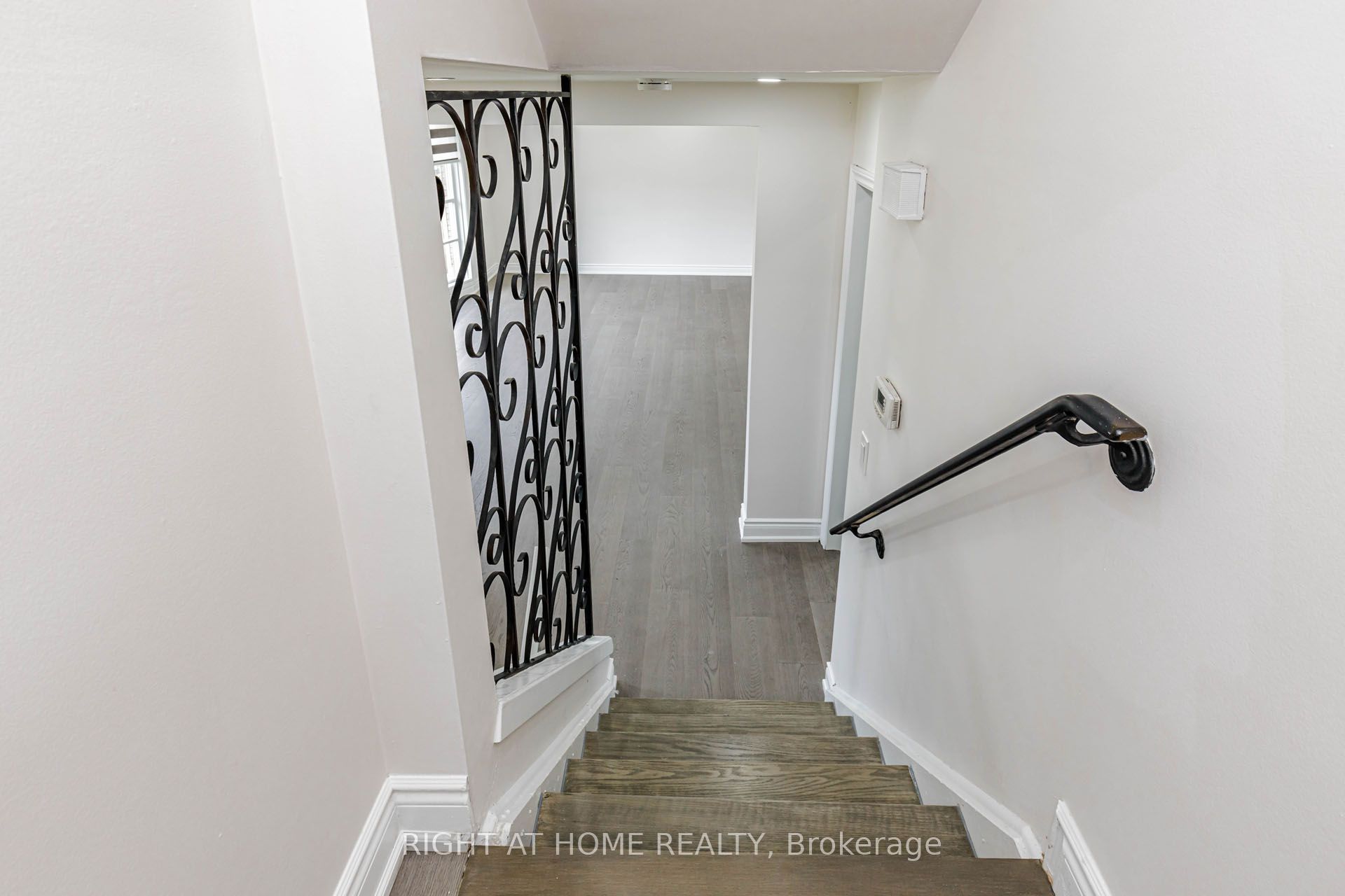 5154 New Street Property Photo 14