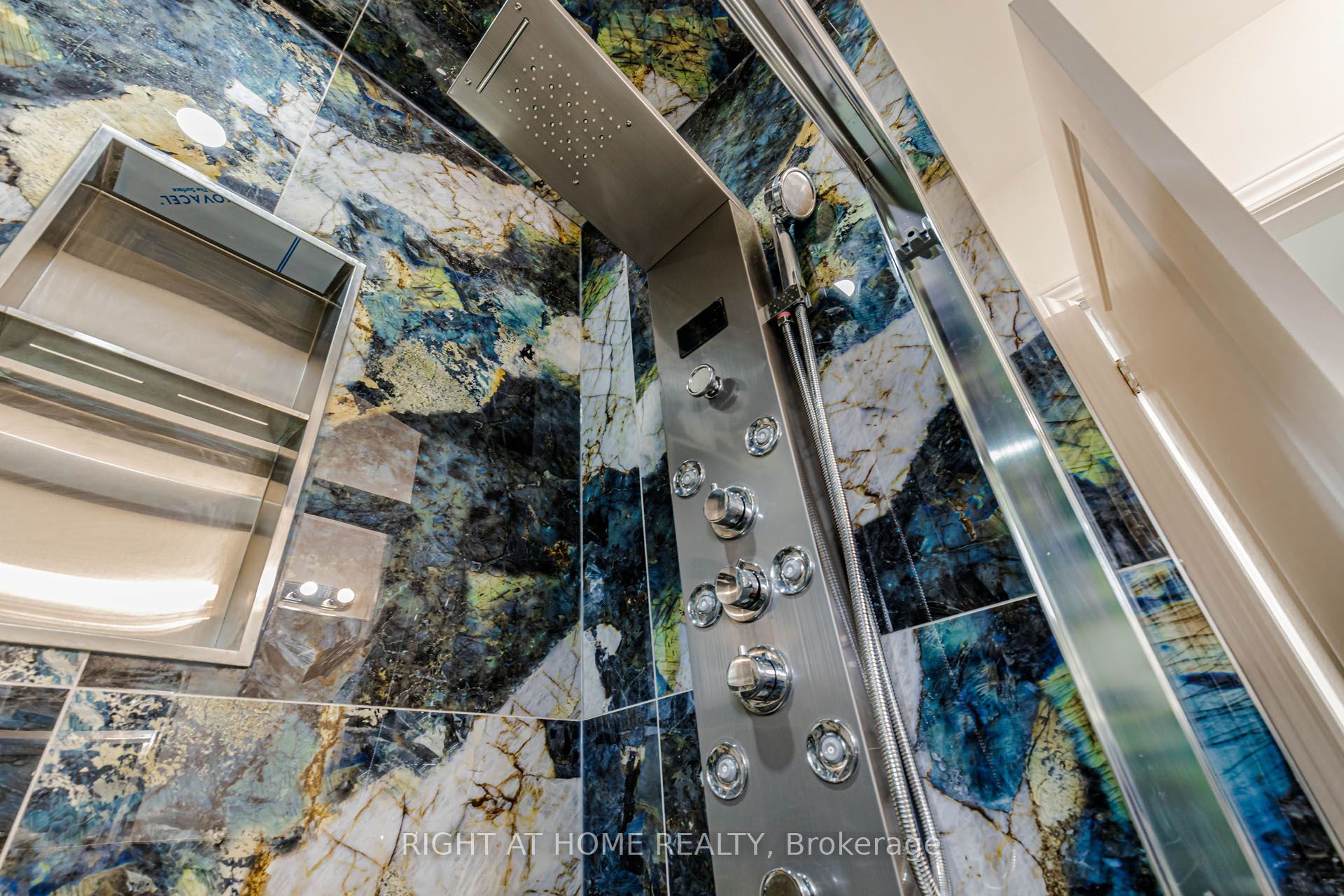 5154 New Street Property Photo 22