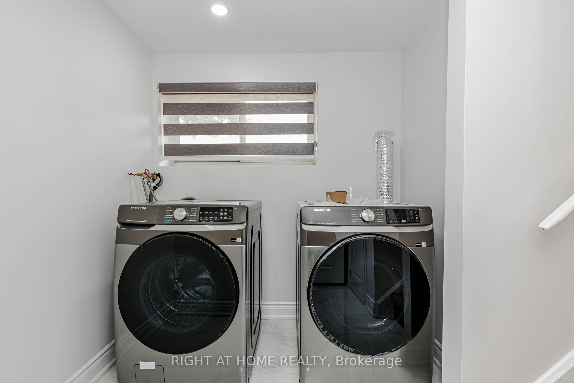 5154 New Street Property Photo 25