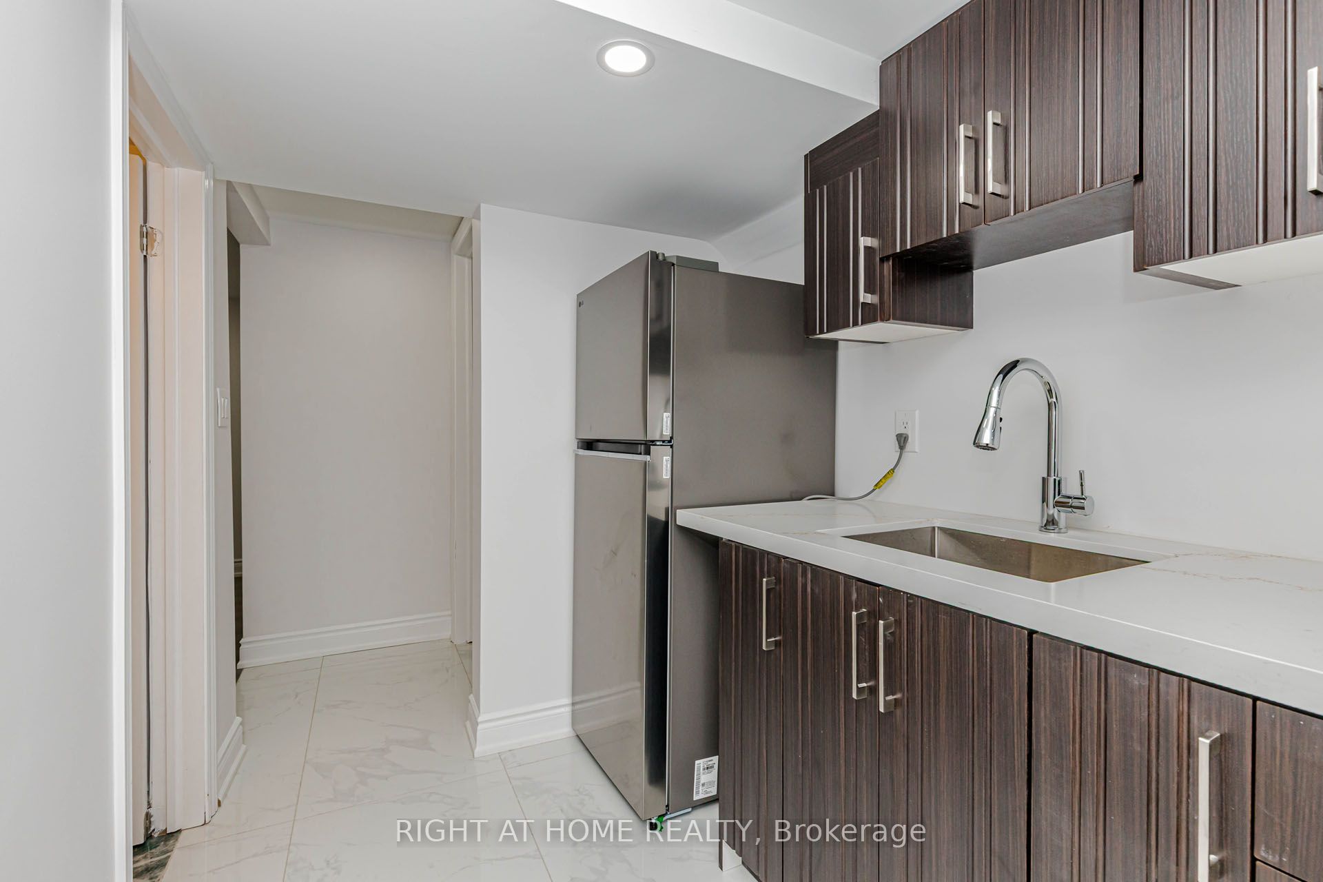 5154 New Street Property Photo 27