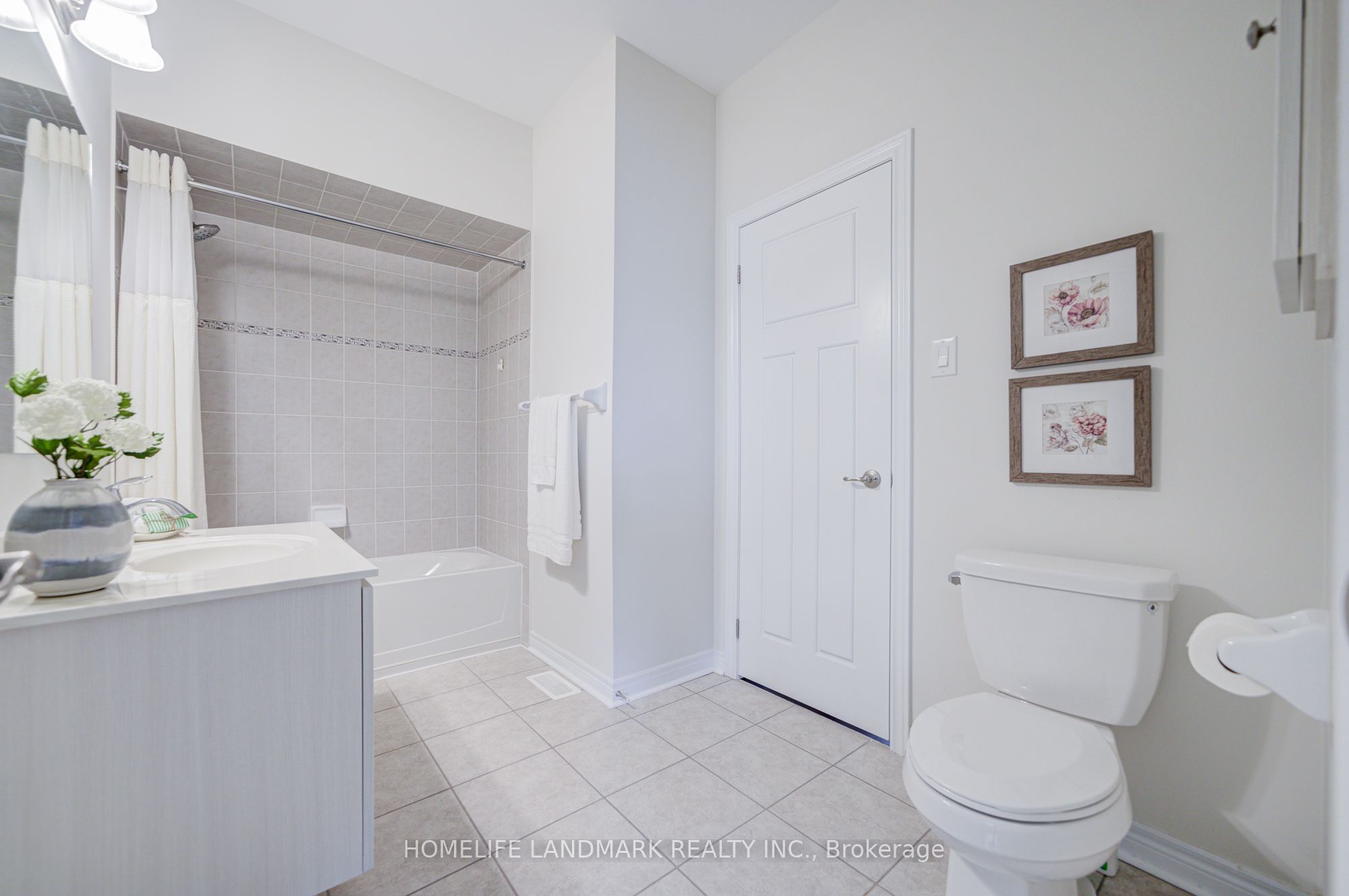 95 Hoey Crescent Property Photo 35