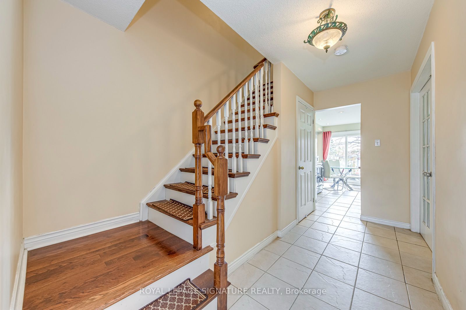 6 Wood Circle Property Photo 10
