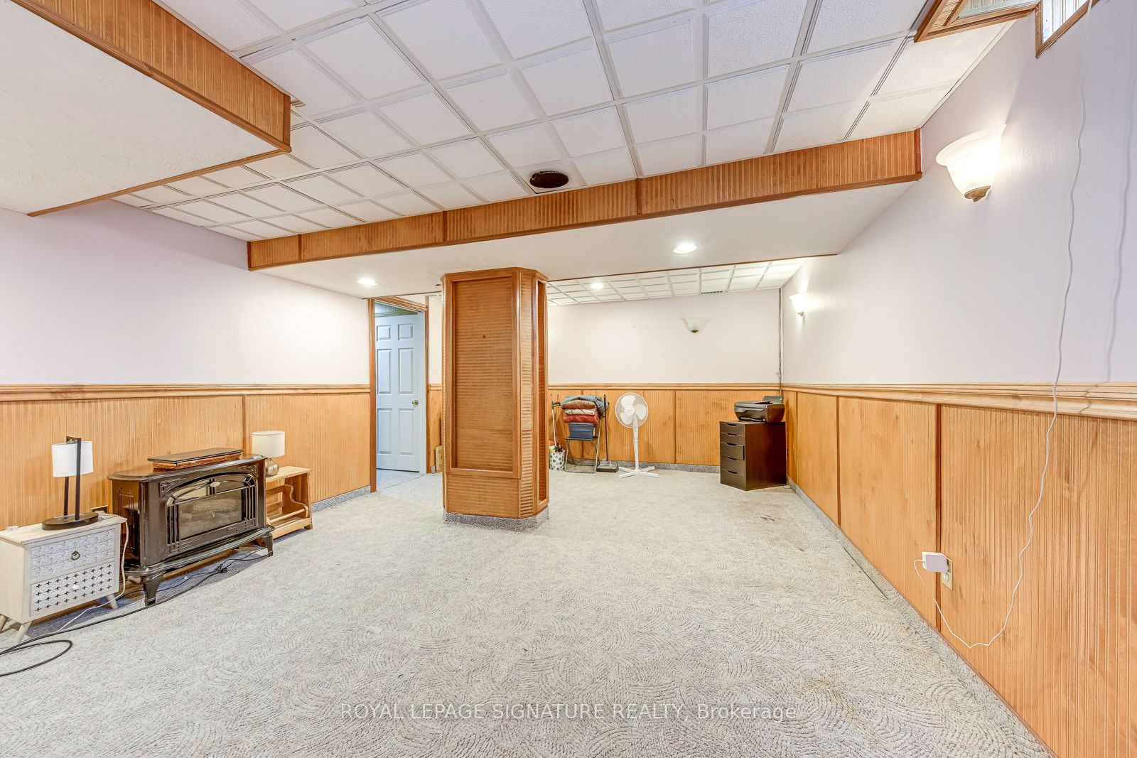 6 Wood Circle Property Photo 24
