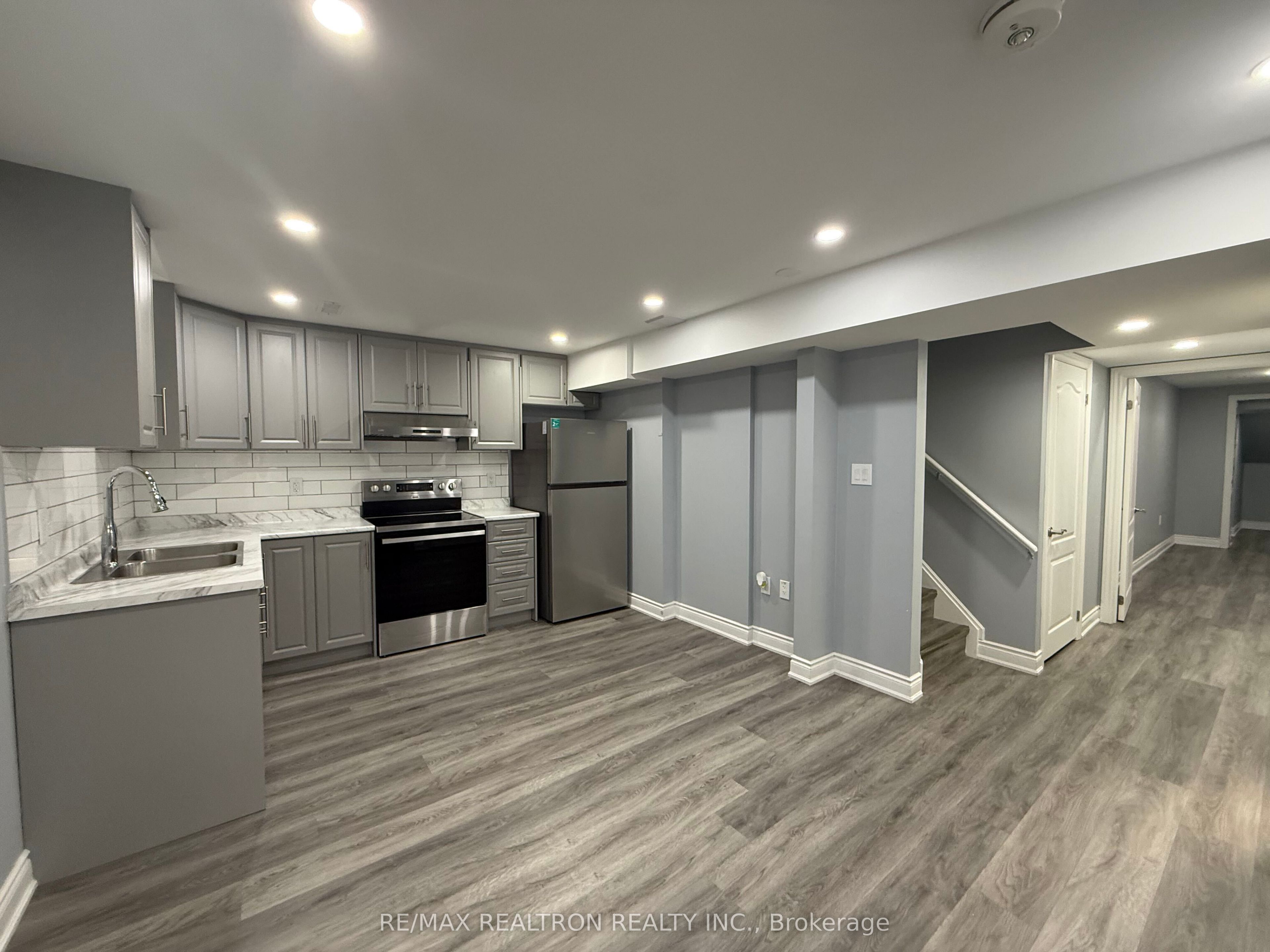 34 Nostalgia Court Basement Unit Property Photo 6