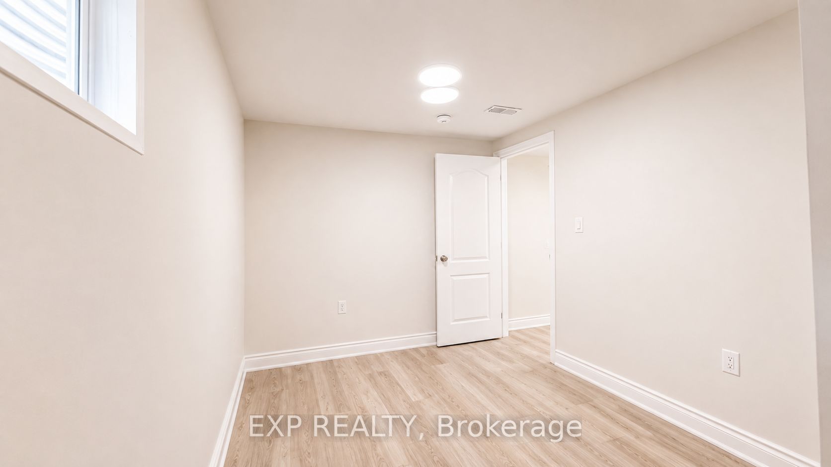 6 Lily Lane Property Photo 15