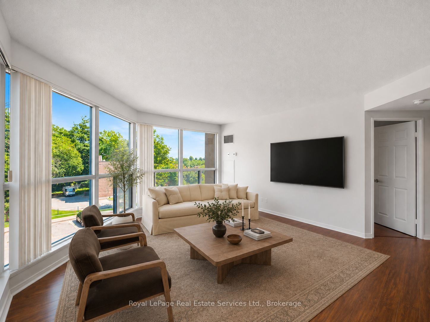 2177 Burnhamthorpe Road W 309 Property Photo 2