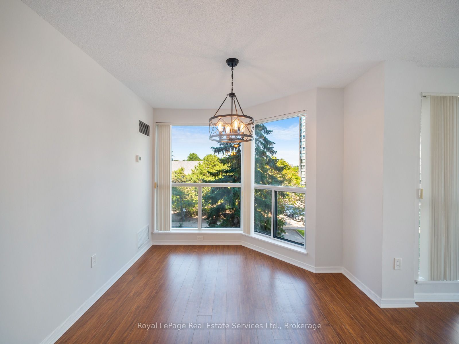 2177 Burnhamthorpe Road W 309 Property Photo 7