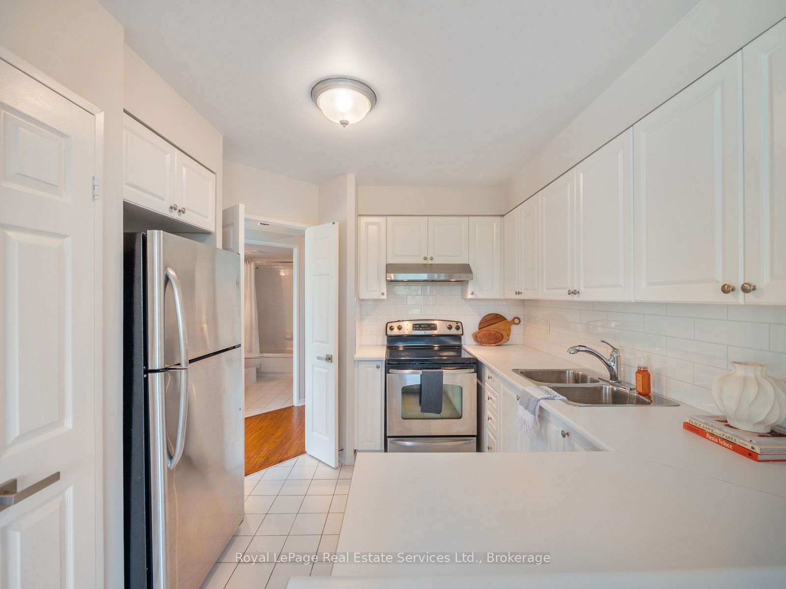 2177 Burnhamthorpe Road W 309 Property Photo 8