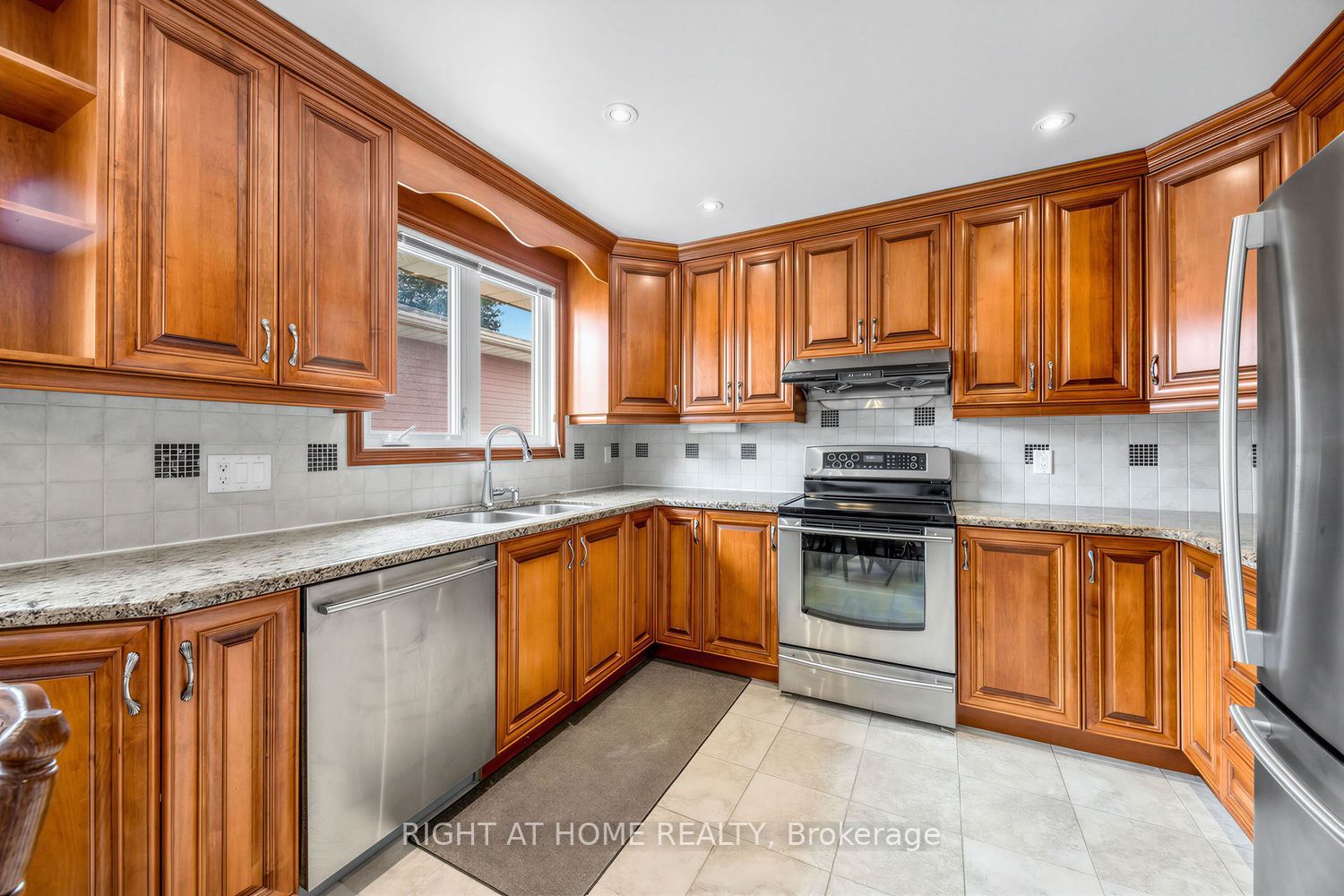 3126 Mccarthy Court Property Photo 16