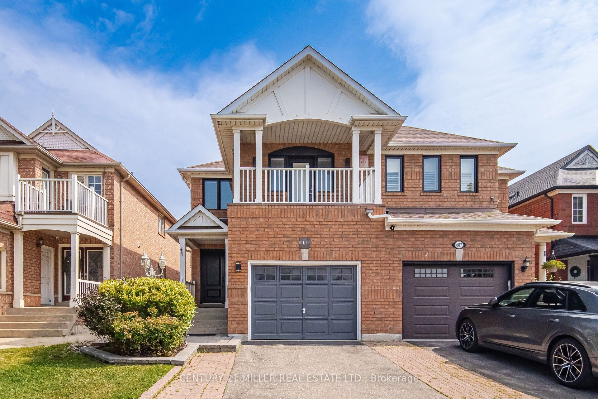 689 Macbeth Heights Property Photo 1
