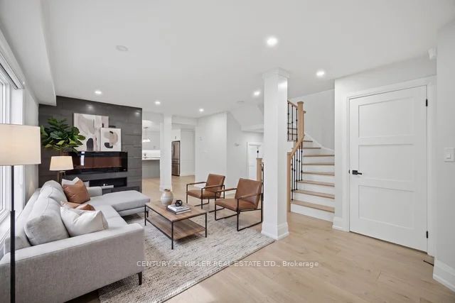689 Macbeth Heights Property Photo 4