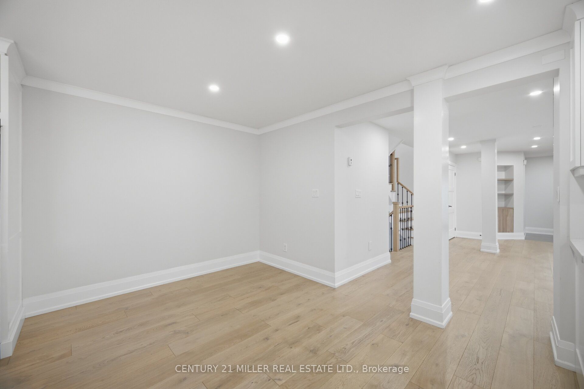 689 Macbeth Heights Property Photo 15